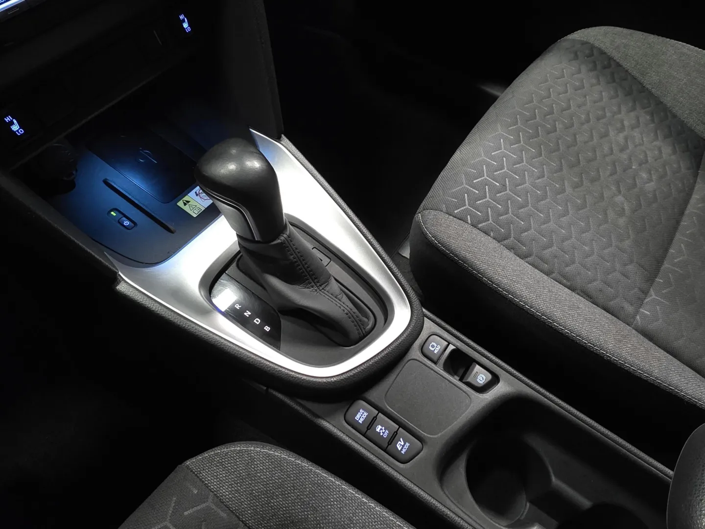 Autokuva 15 - LRM-956