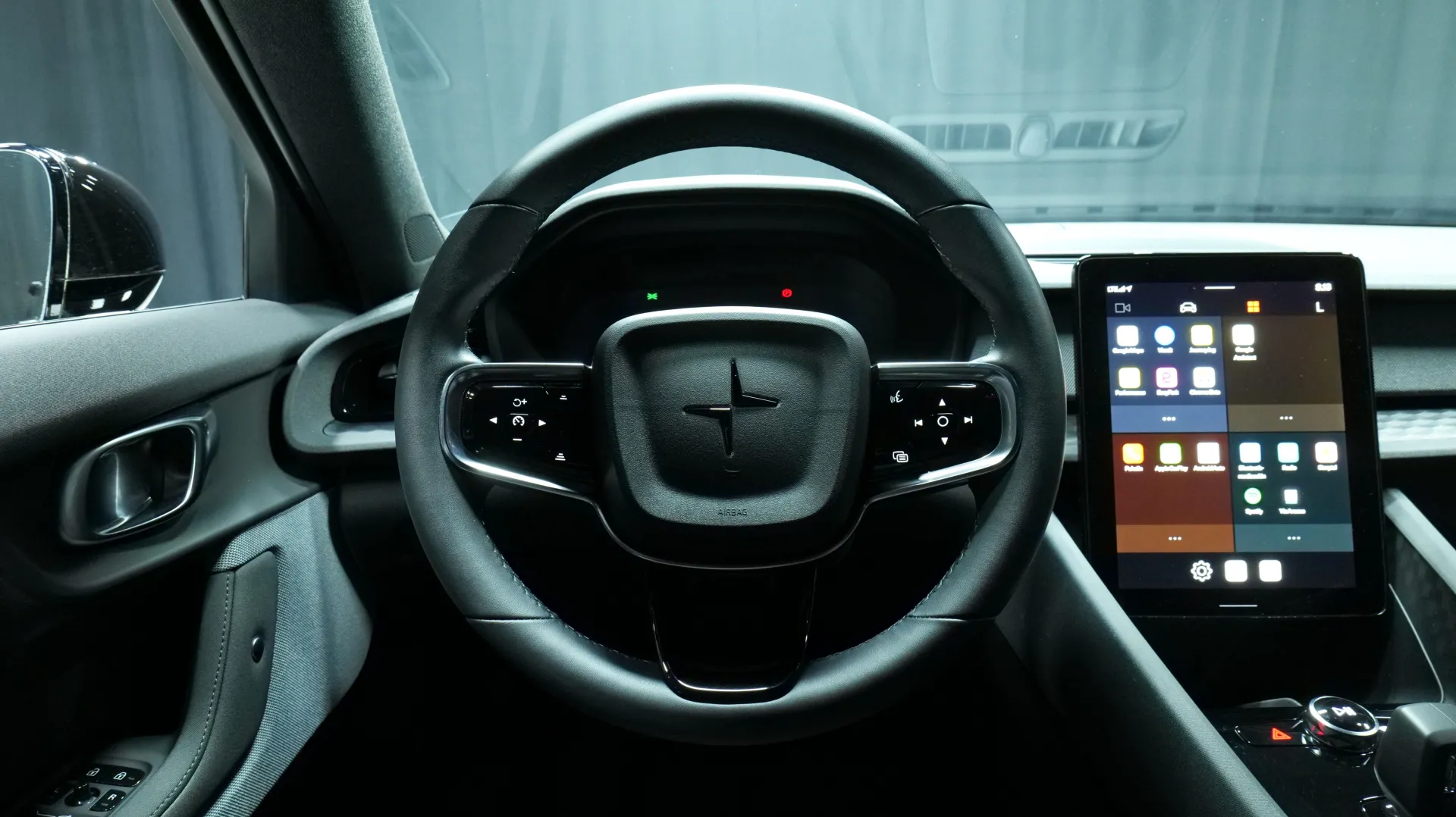 Autokuva 15 - LRN-642