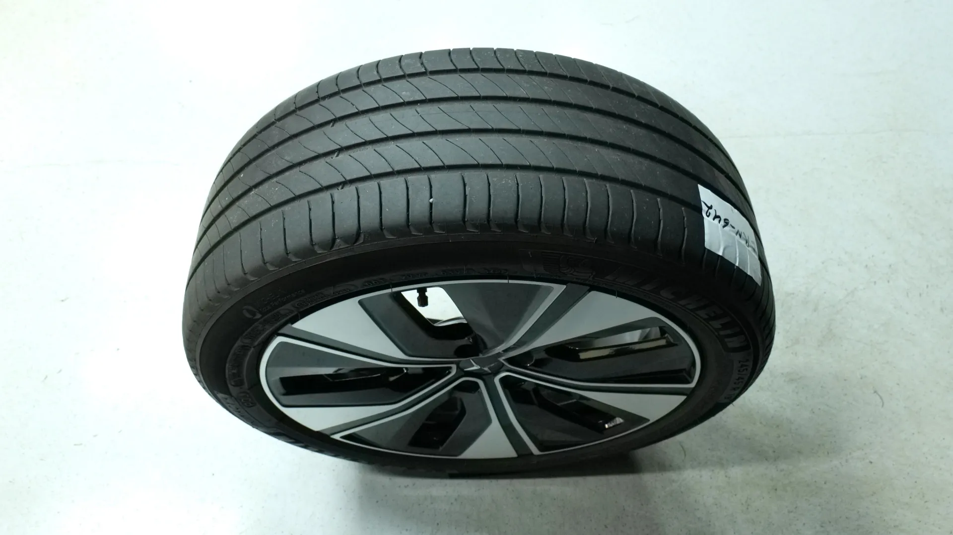 Autokuva 20 - LRN-642