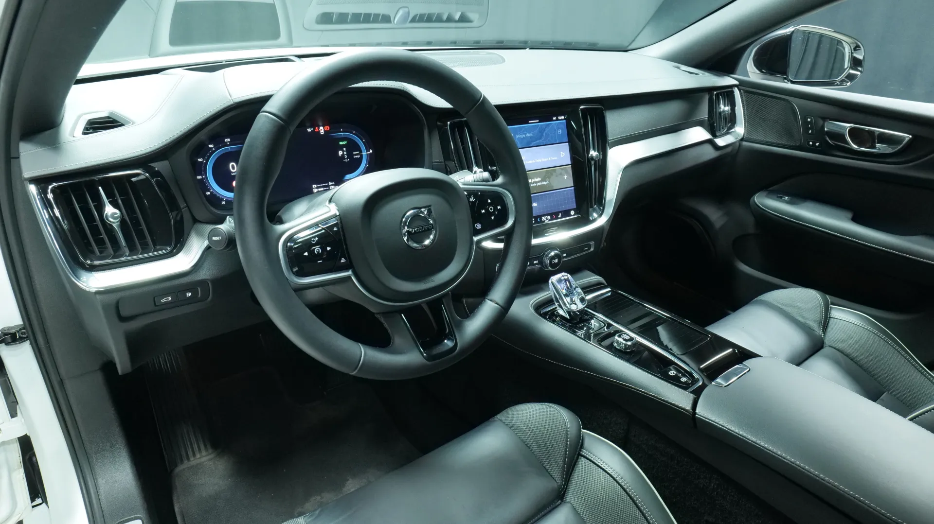 Autokuva 13 - LRO-165