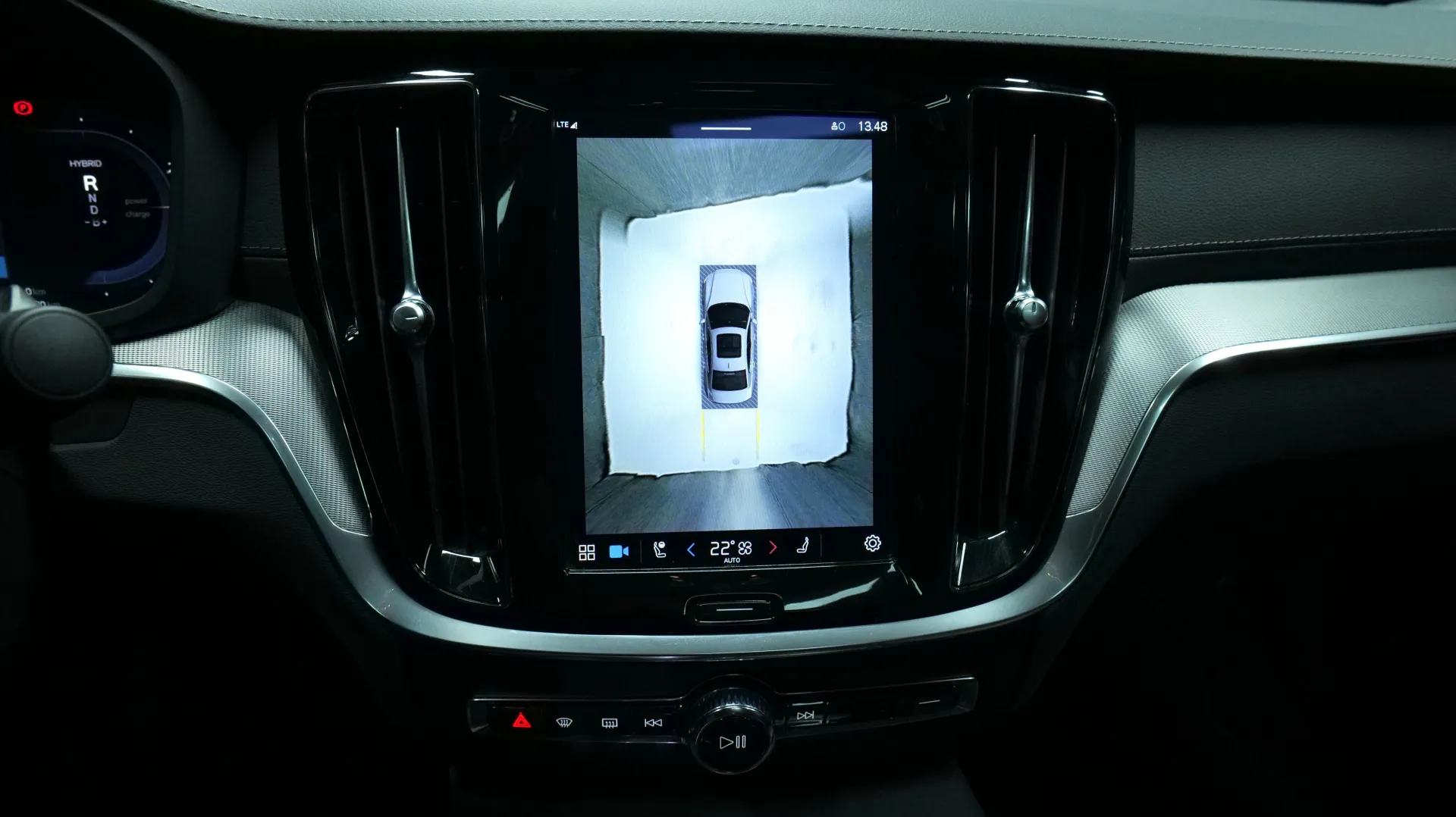 Autokuva 7 - LRO-165