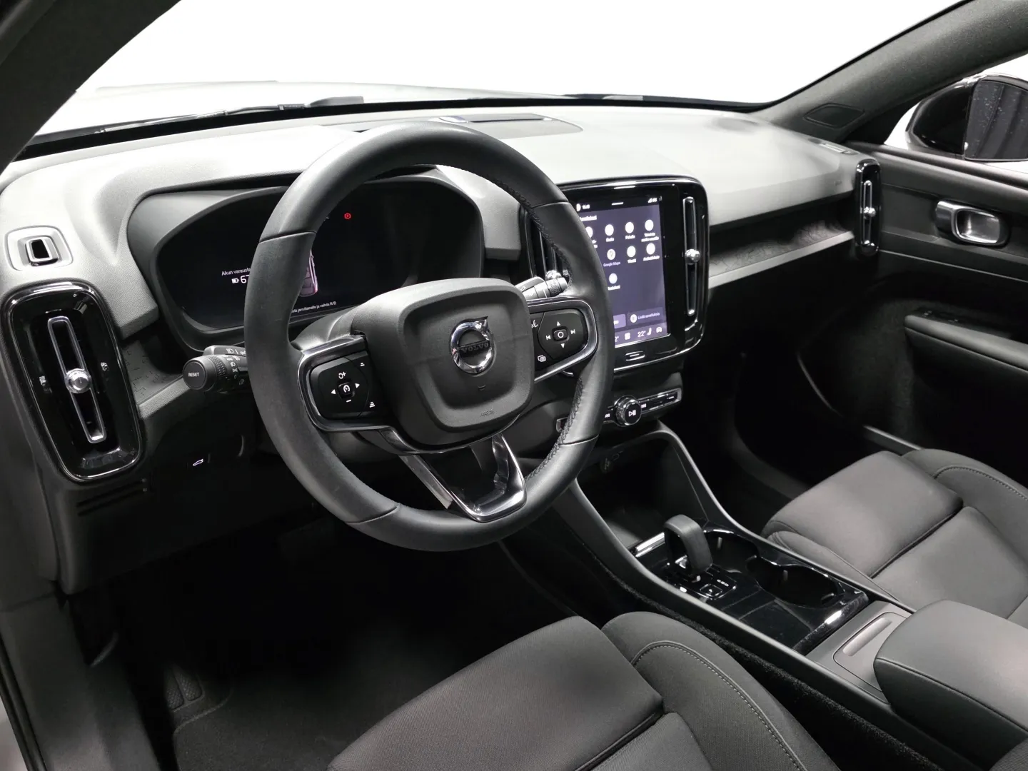 Autokuva 8 - LRO-182