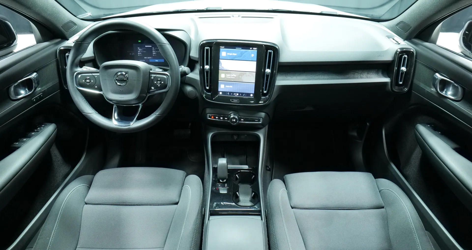 Autokuva 14 - LRO-993