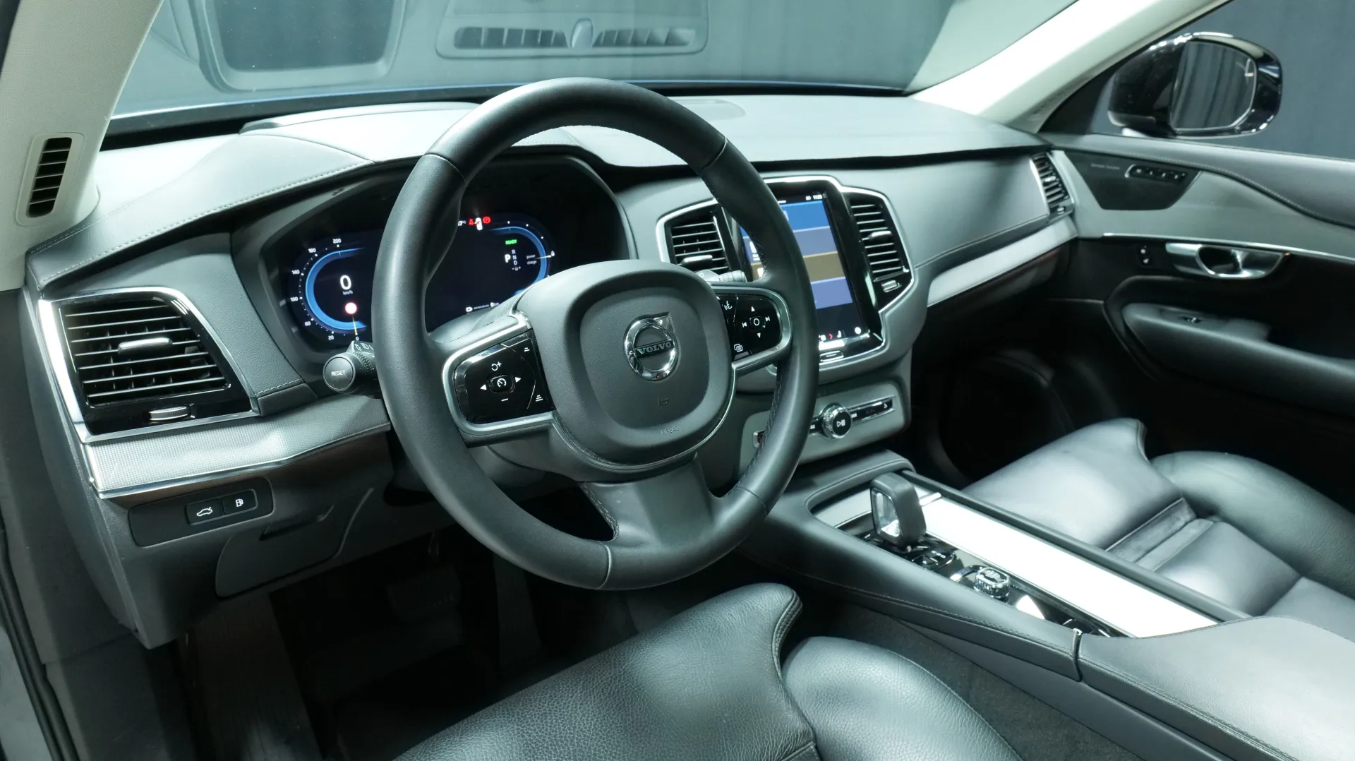 Autokuva 13 - LRP-178