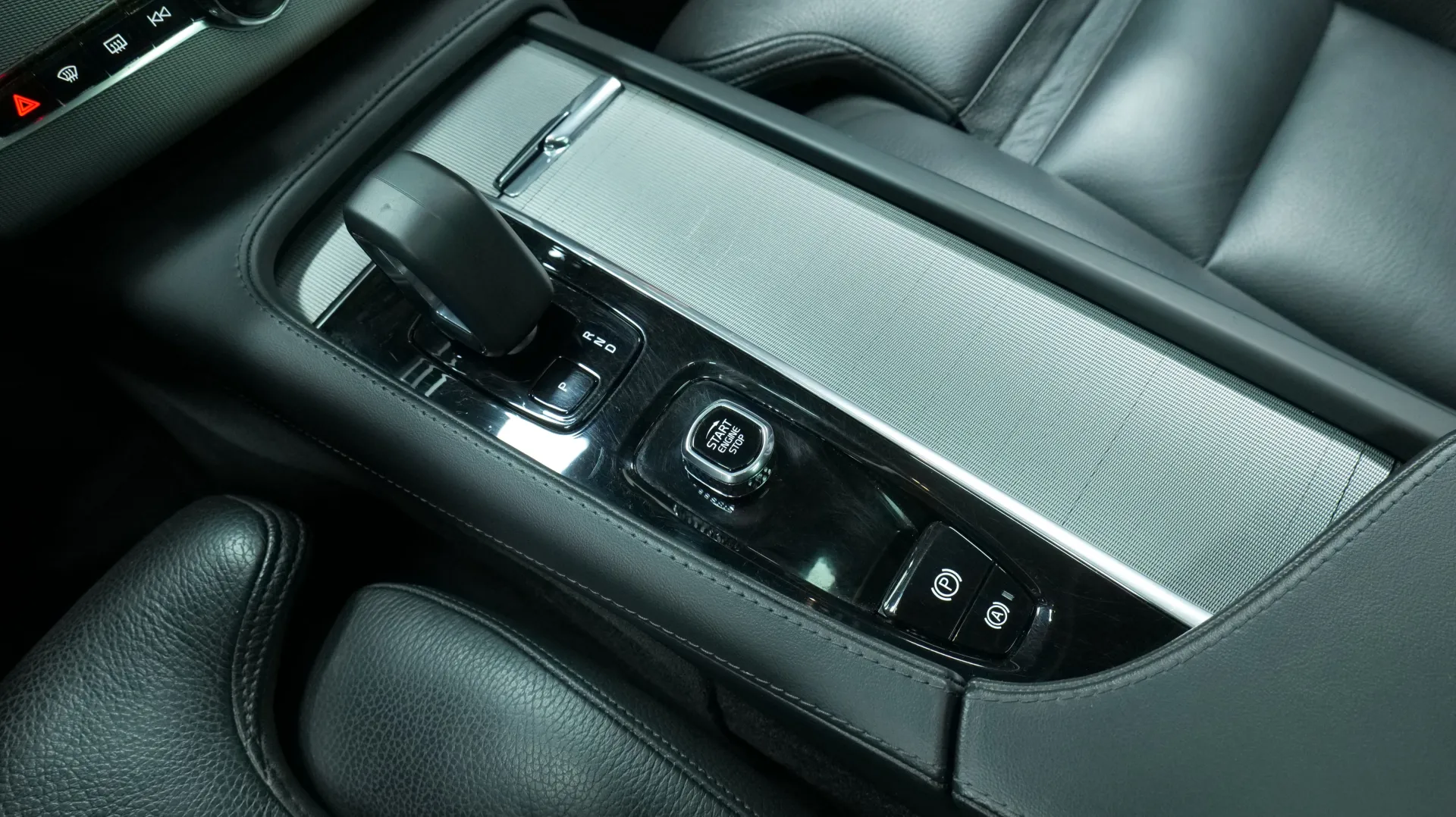 Autokuva 9 - LRP-178