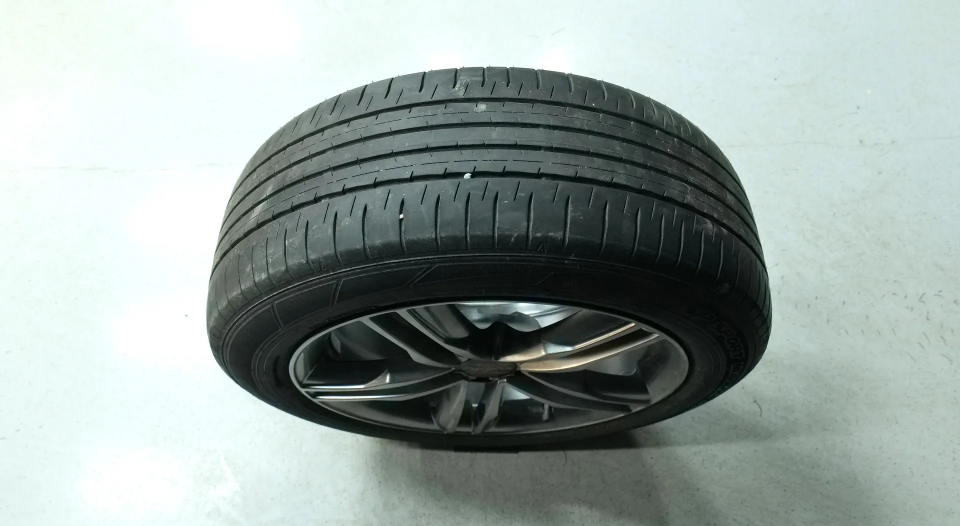 Autokuva 20 - LRP-252