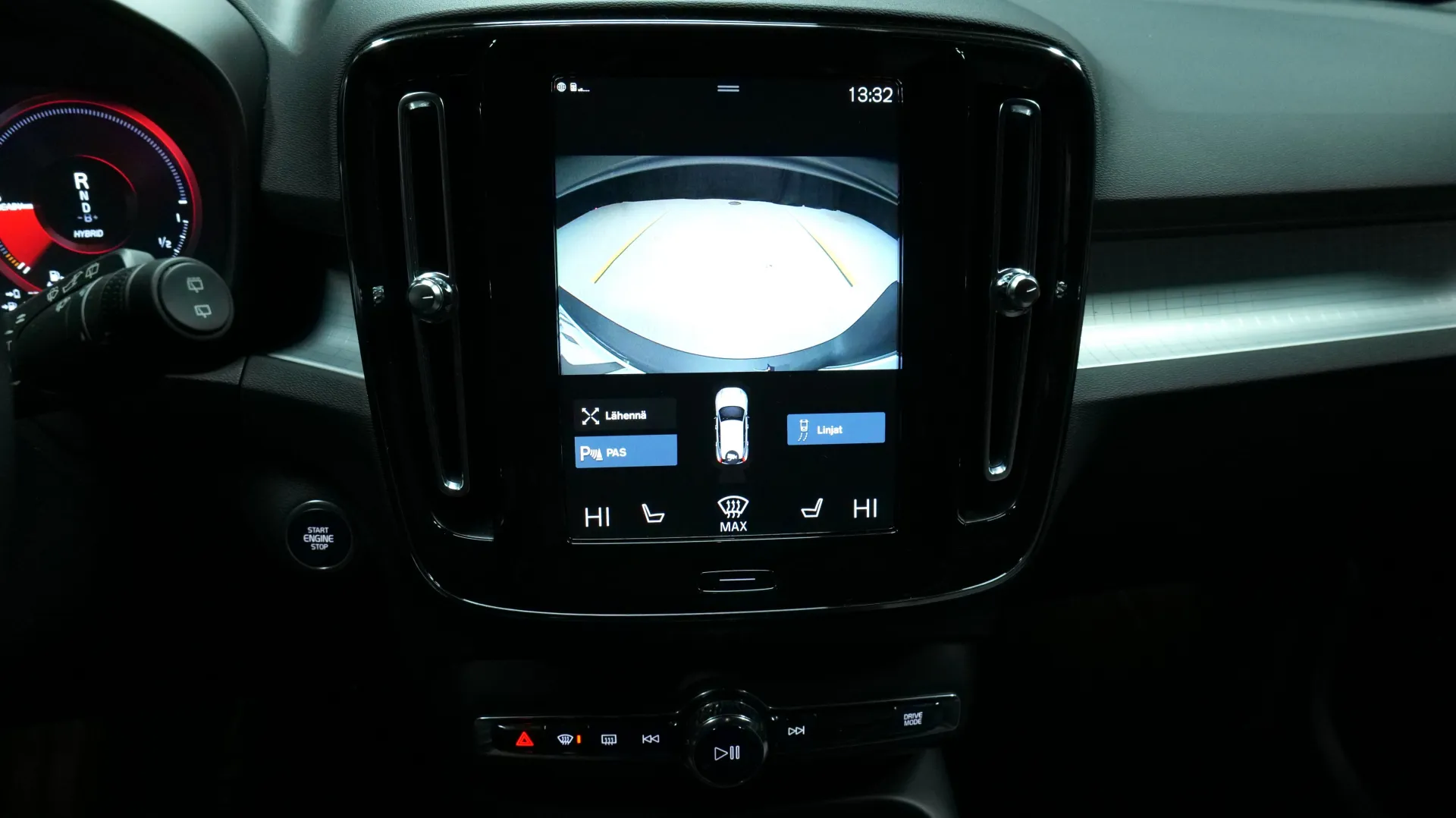 Autokuva 14 - LRP-749