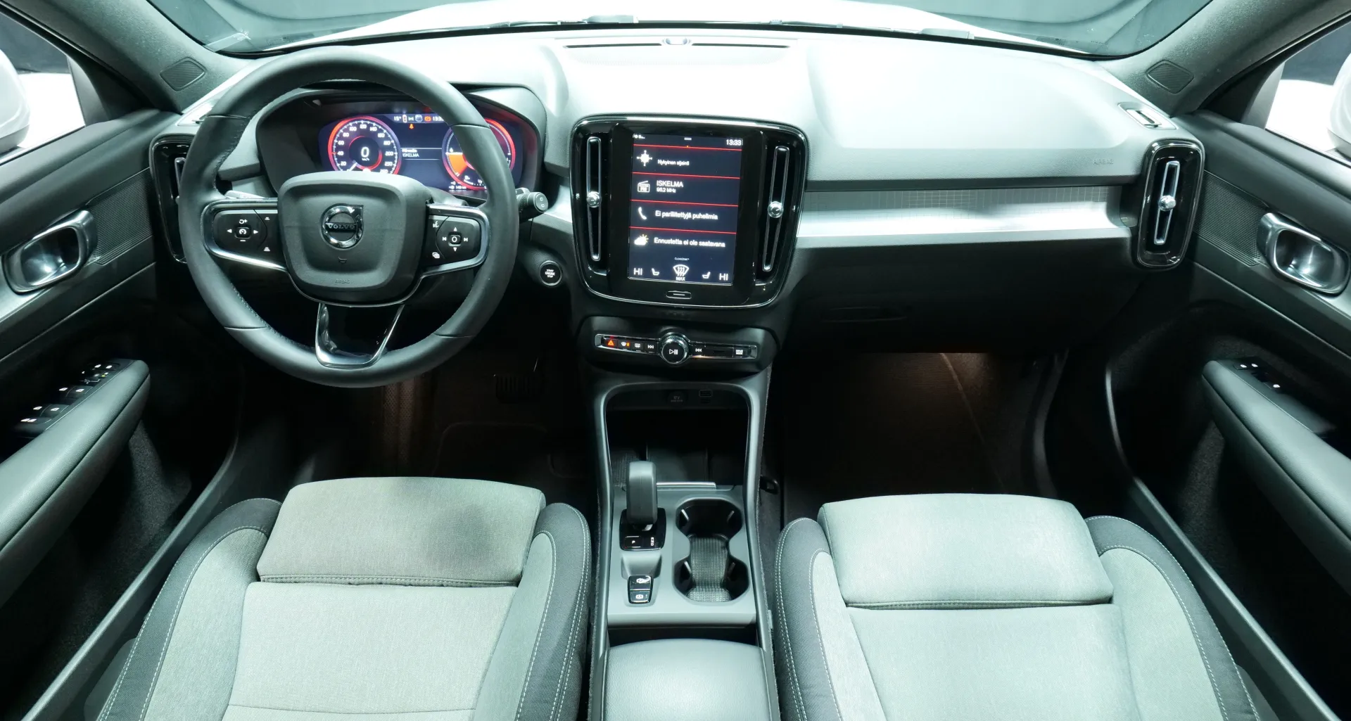 Autokuva 18 - LRP-749