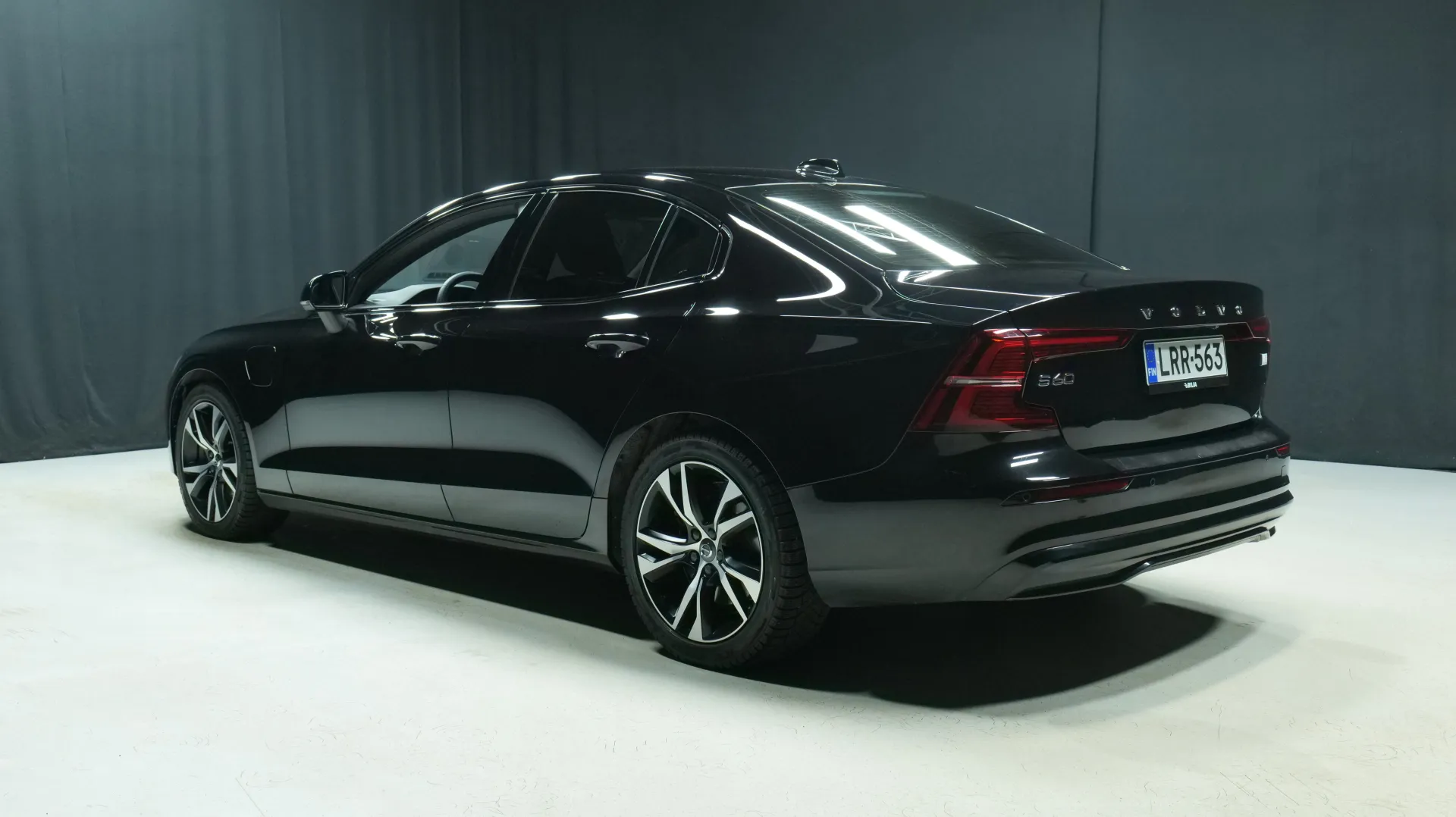 Autokuva 2 - LRR-563