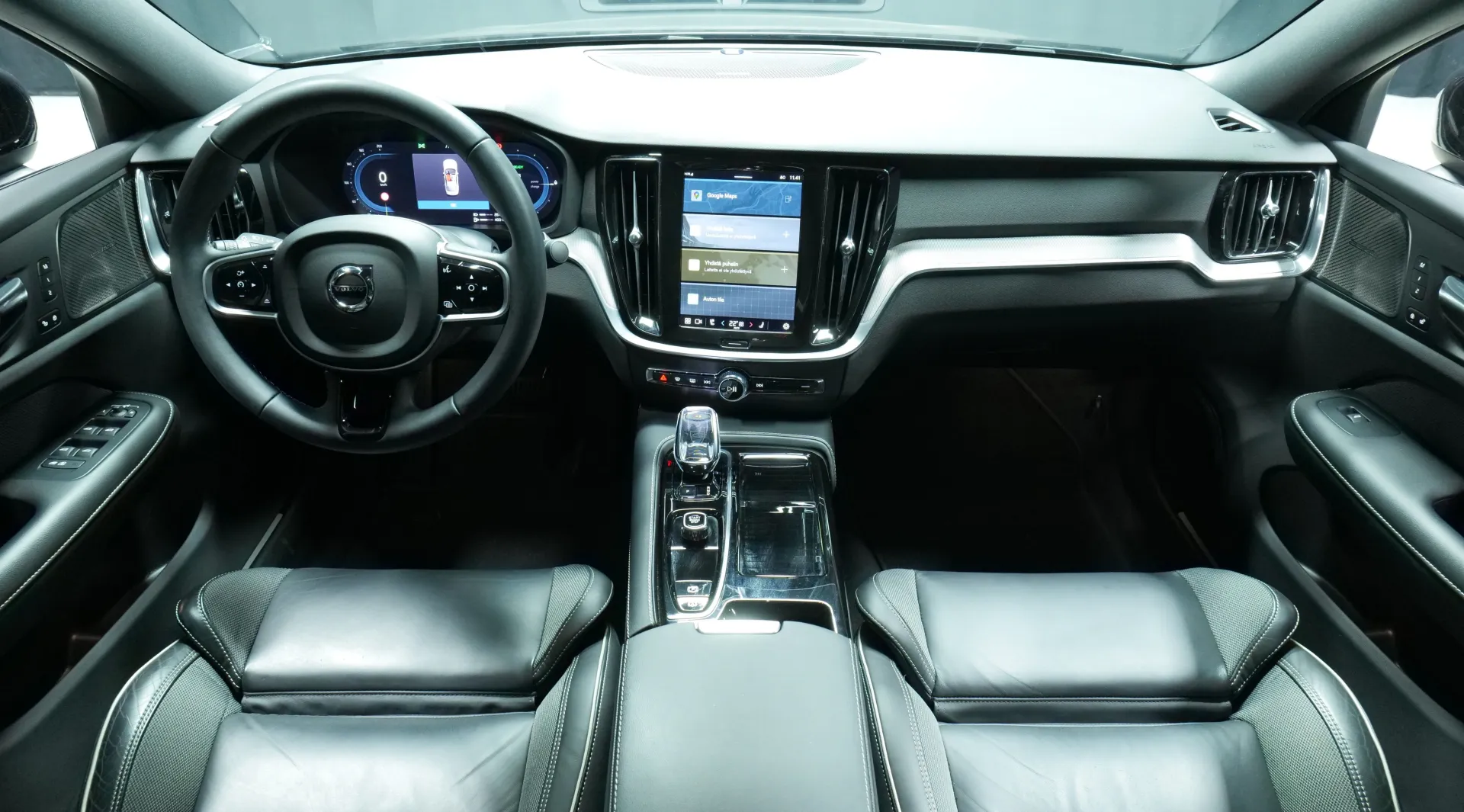 Autokuva 14 - LRR-563