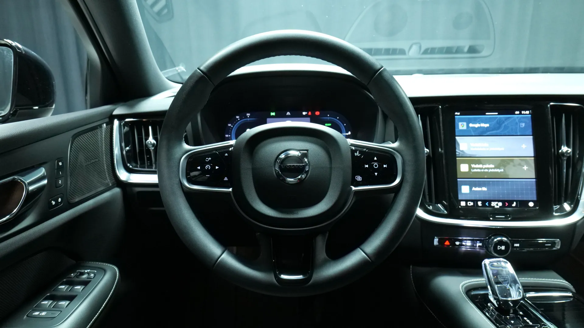 Autokuva 15 - LRR-563