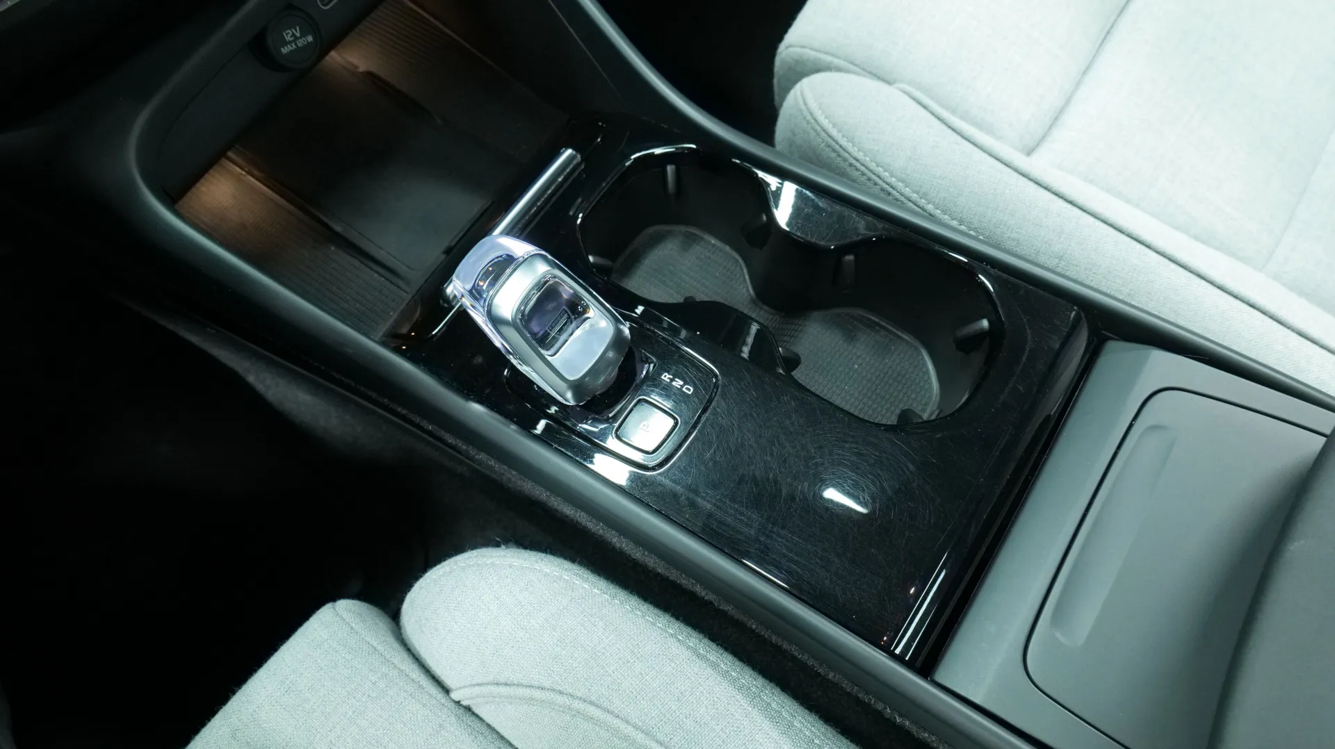 Autokuva 9 - LRR-574