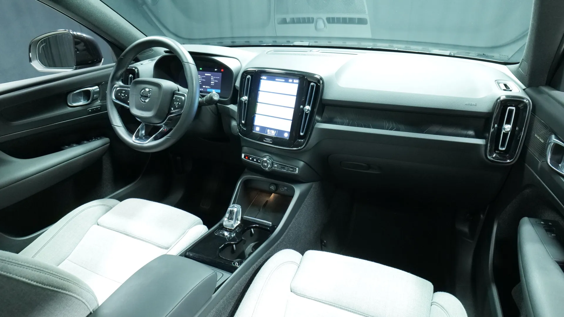 Autokuva 19 - LRR-574