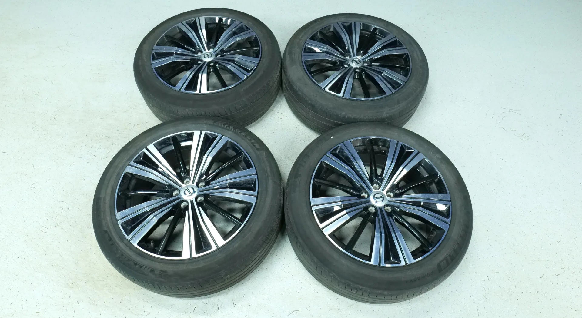 Autokuva 20 - LRR-747