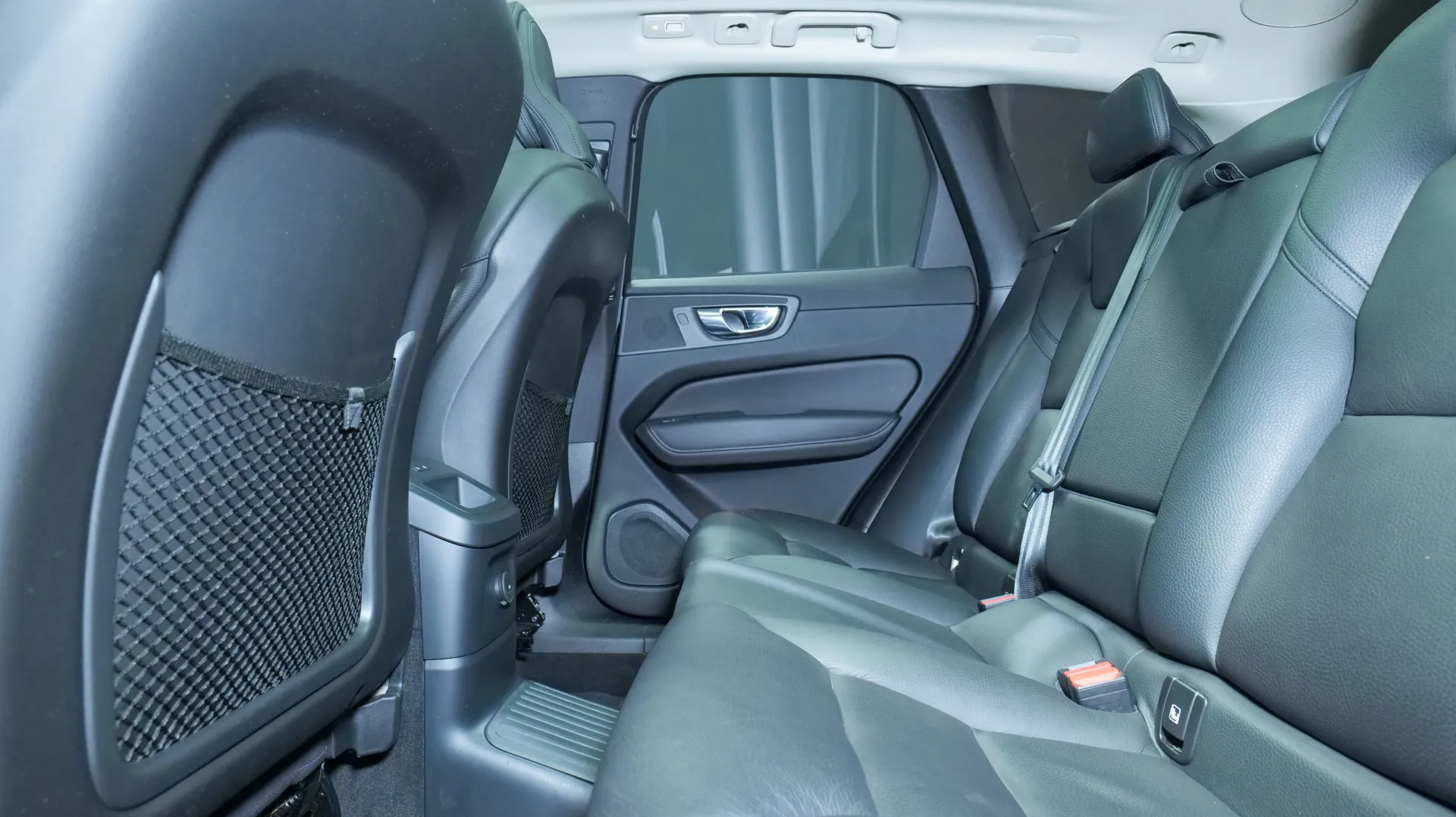 Autokuva 16 - LRR-747