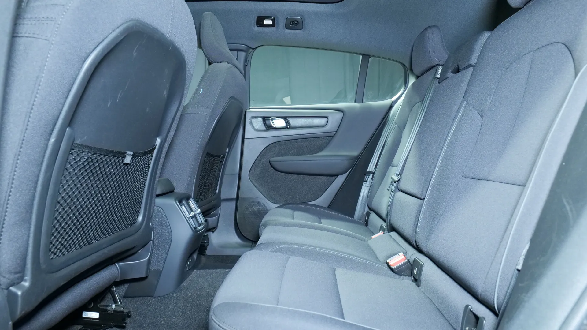 Autokuva 15 - LRU-135