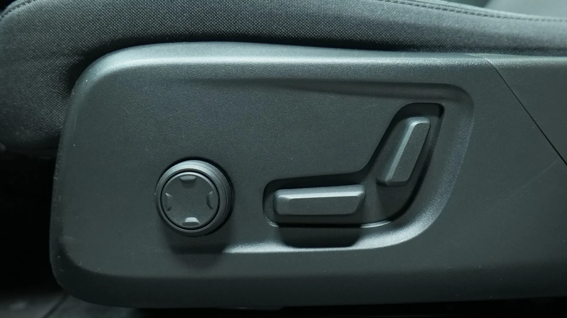 Autokuva 10 - LRU-135