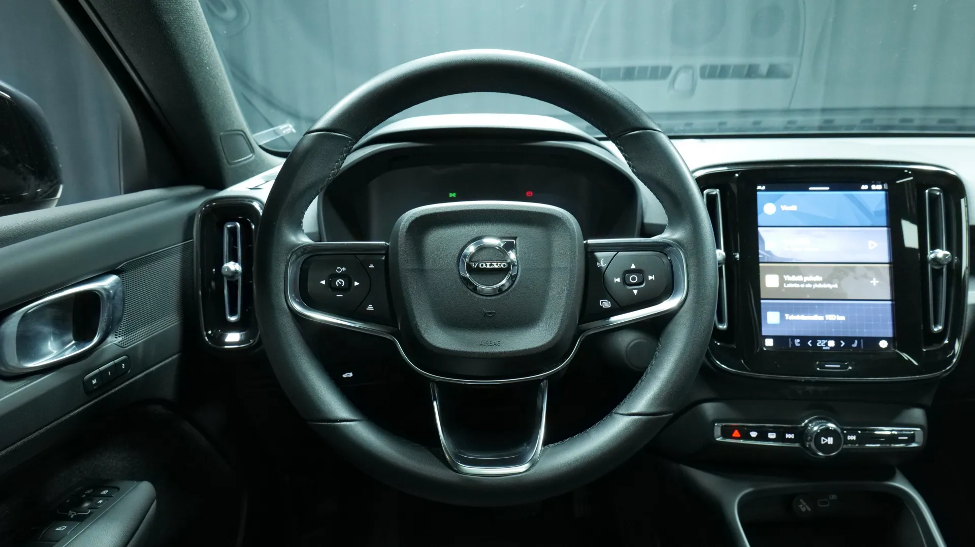 Autokuva 14 - LRU-135