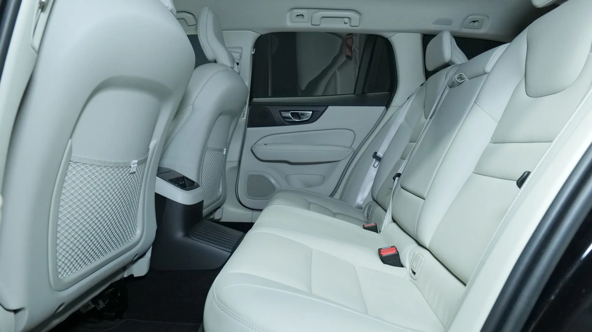 Autokuva 15 - LRU-598