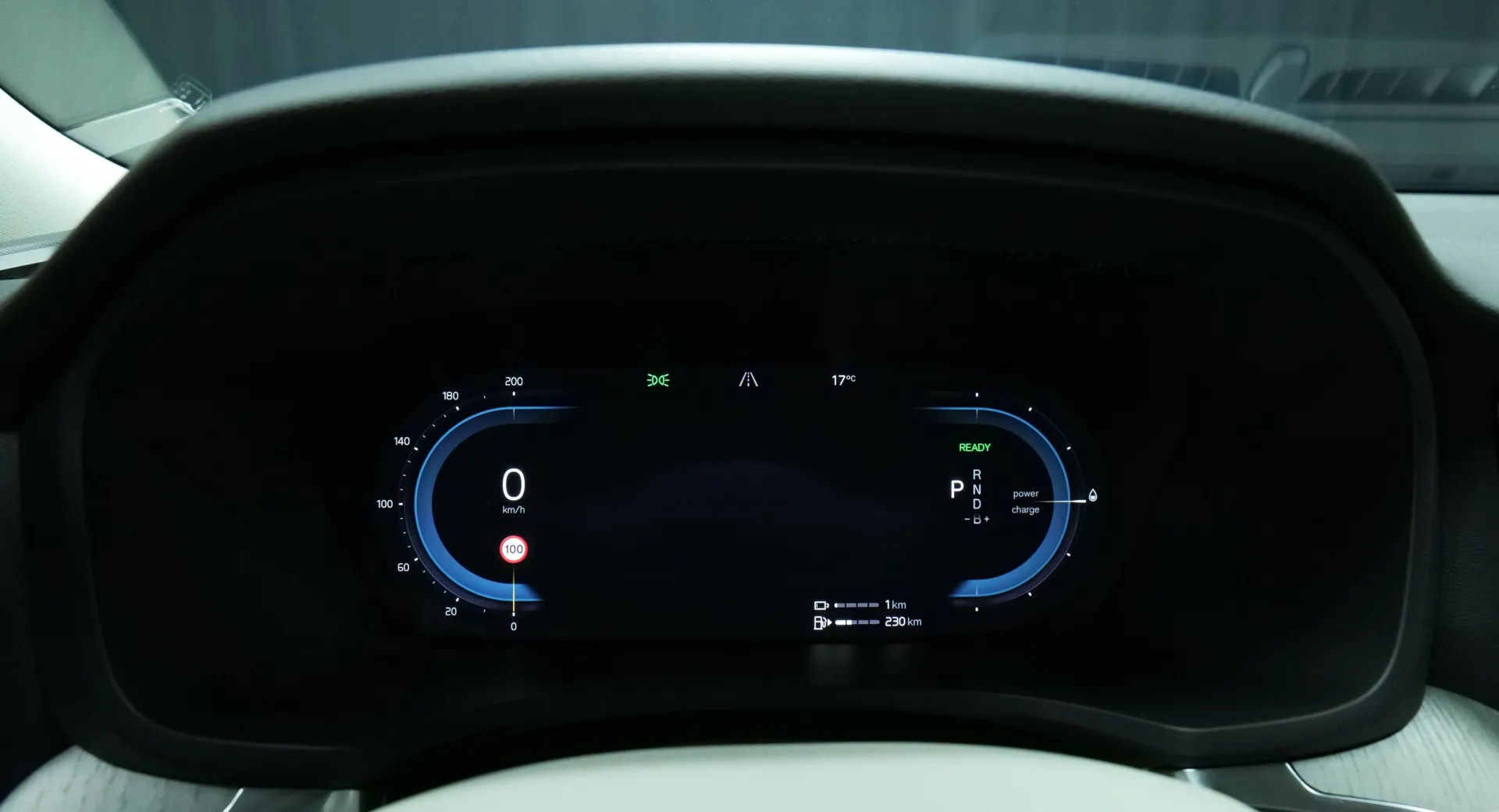 Autokuva 6 - LRU-598