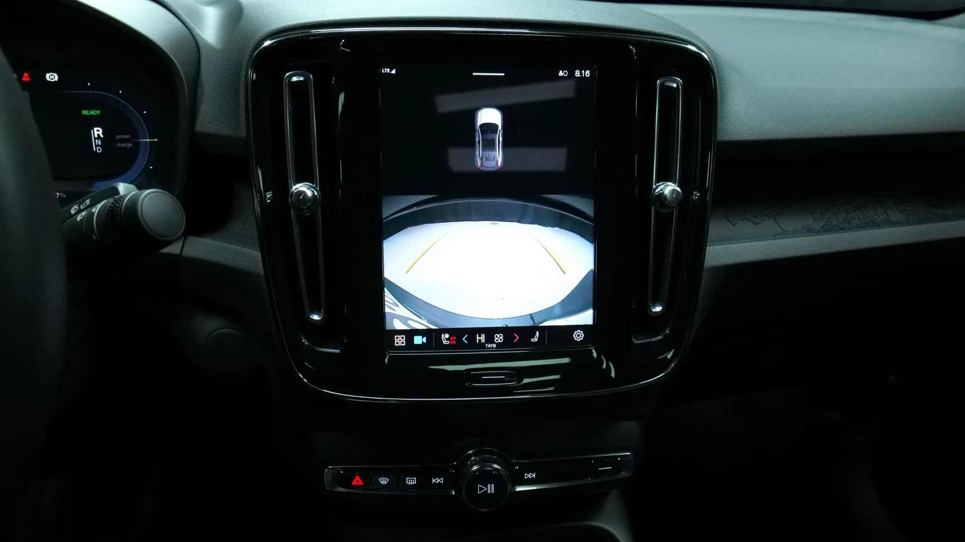 Autokuva 7 - LRU-633