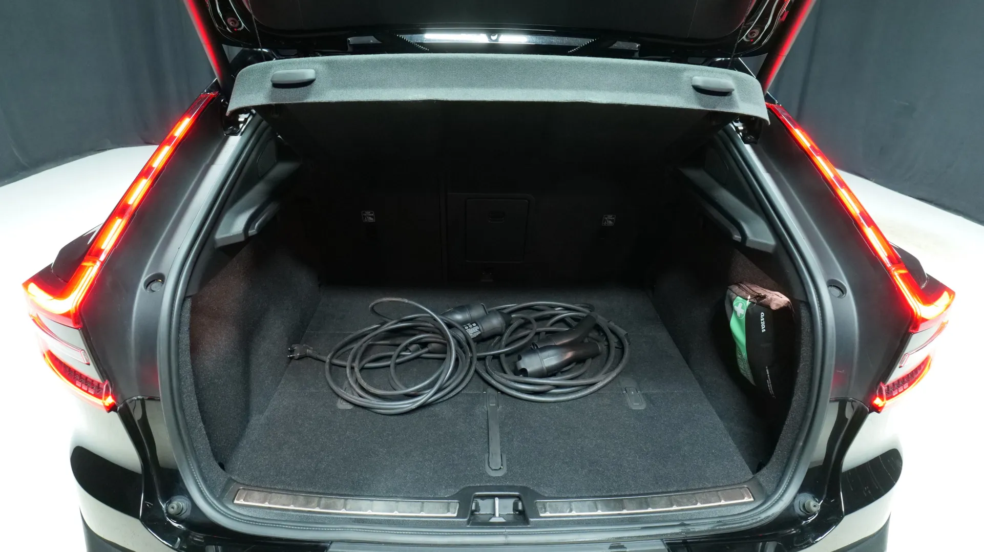 Autokuva 16 - LRU-633