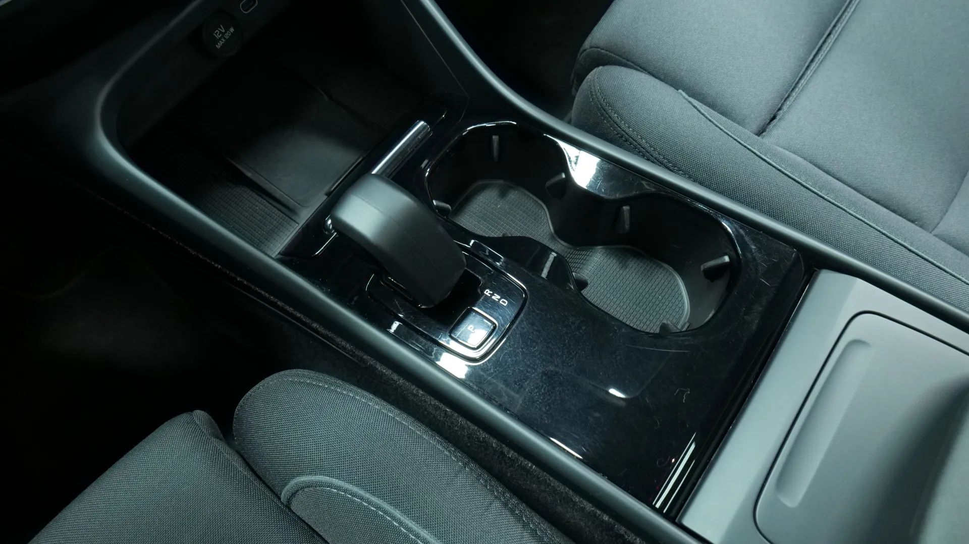 Autokuva 9 - LRU-633