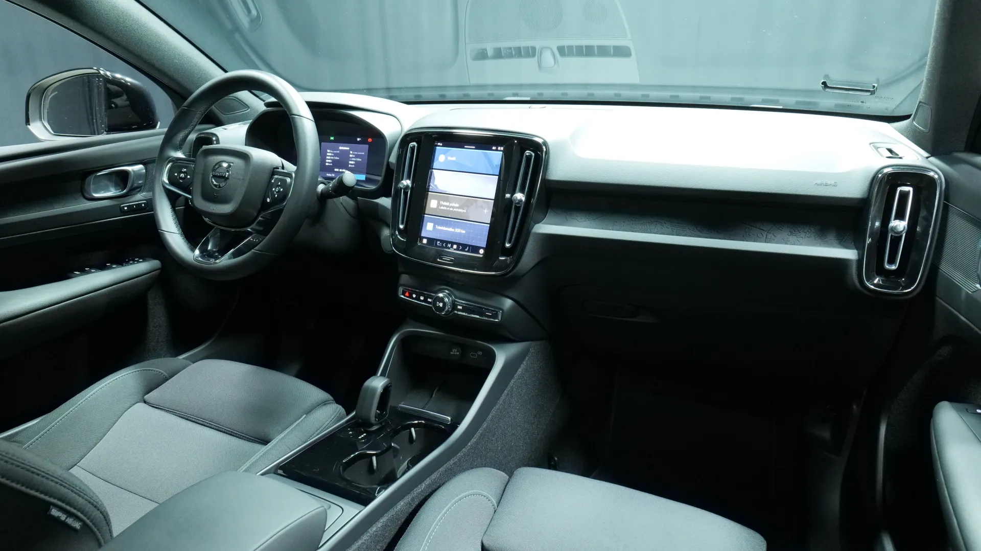 Autokuva 18 - LRU-633