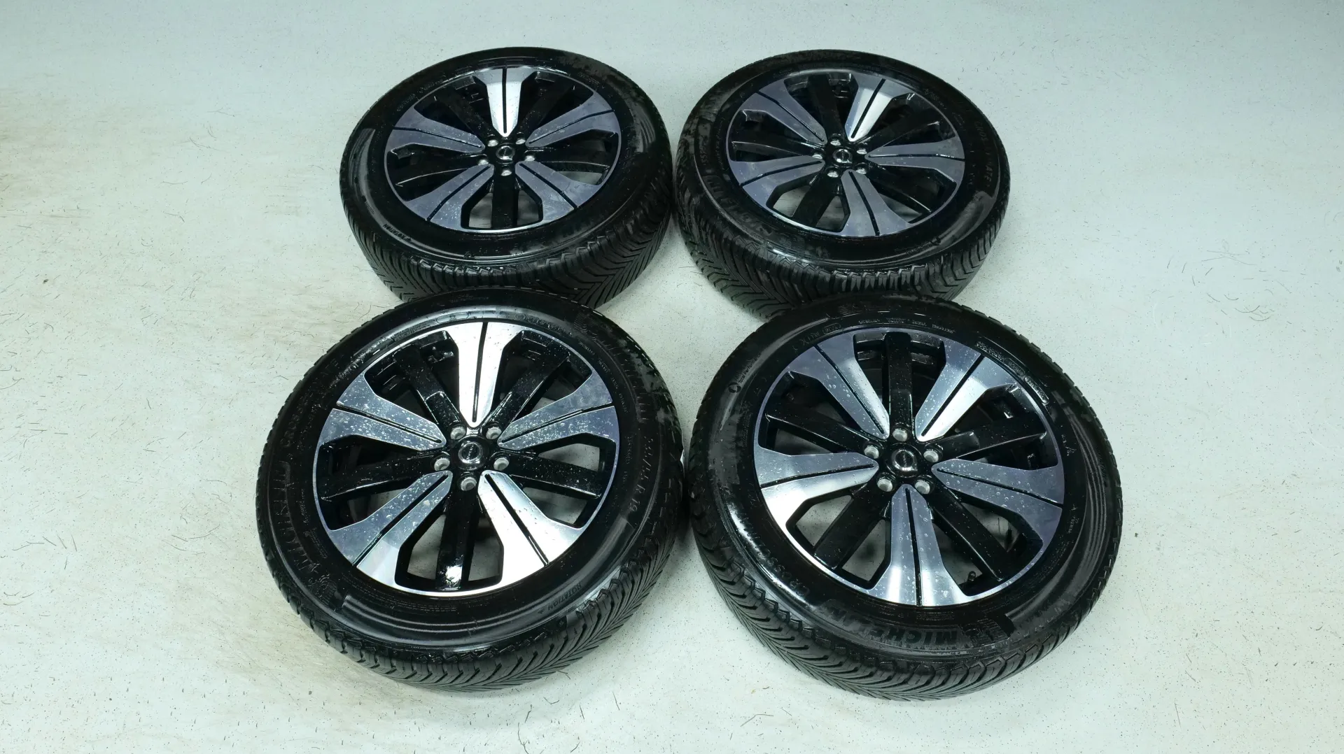 Autokuva 19 - LRV-914