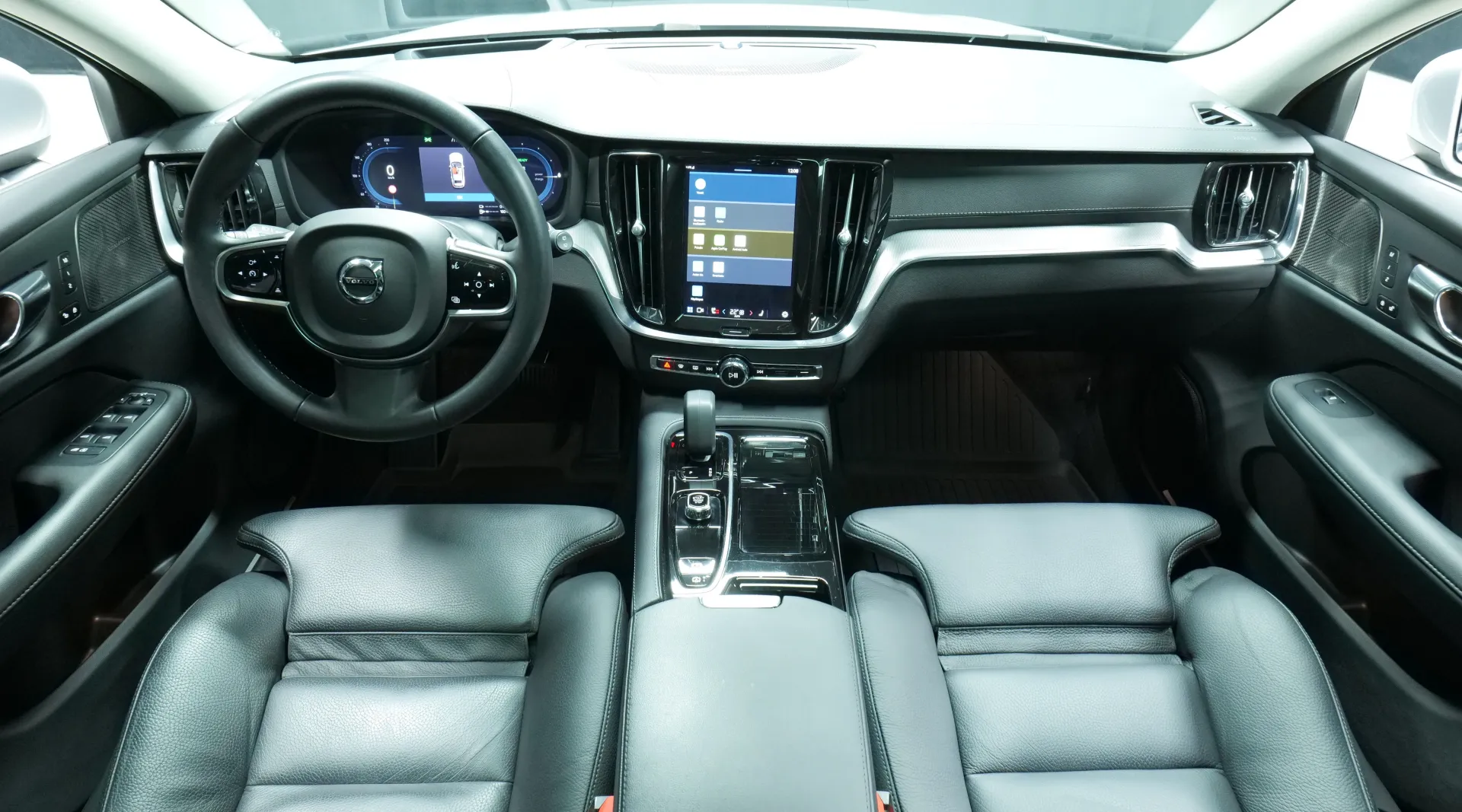 Autokuva 14 - LRX-696