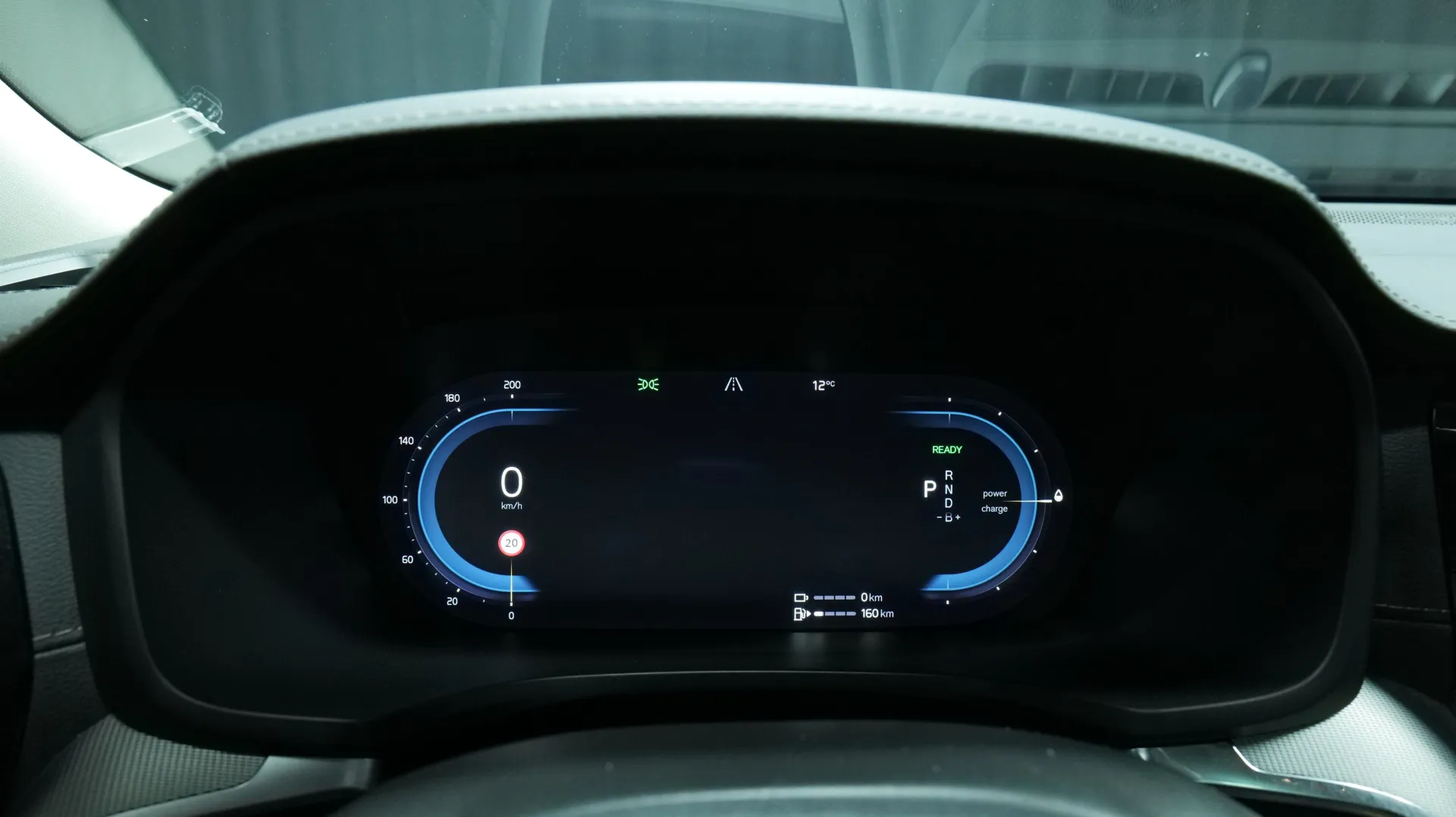 Autokuva 6 - LRX-696