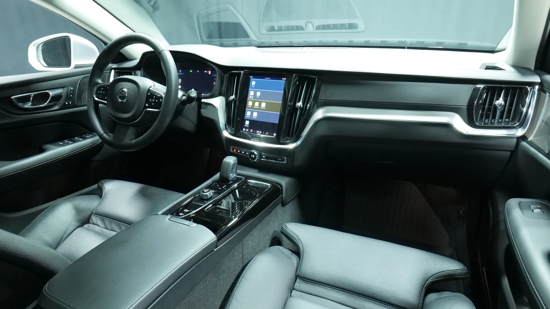 Autokuva 18 - LRX-696