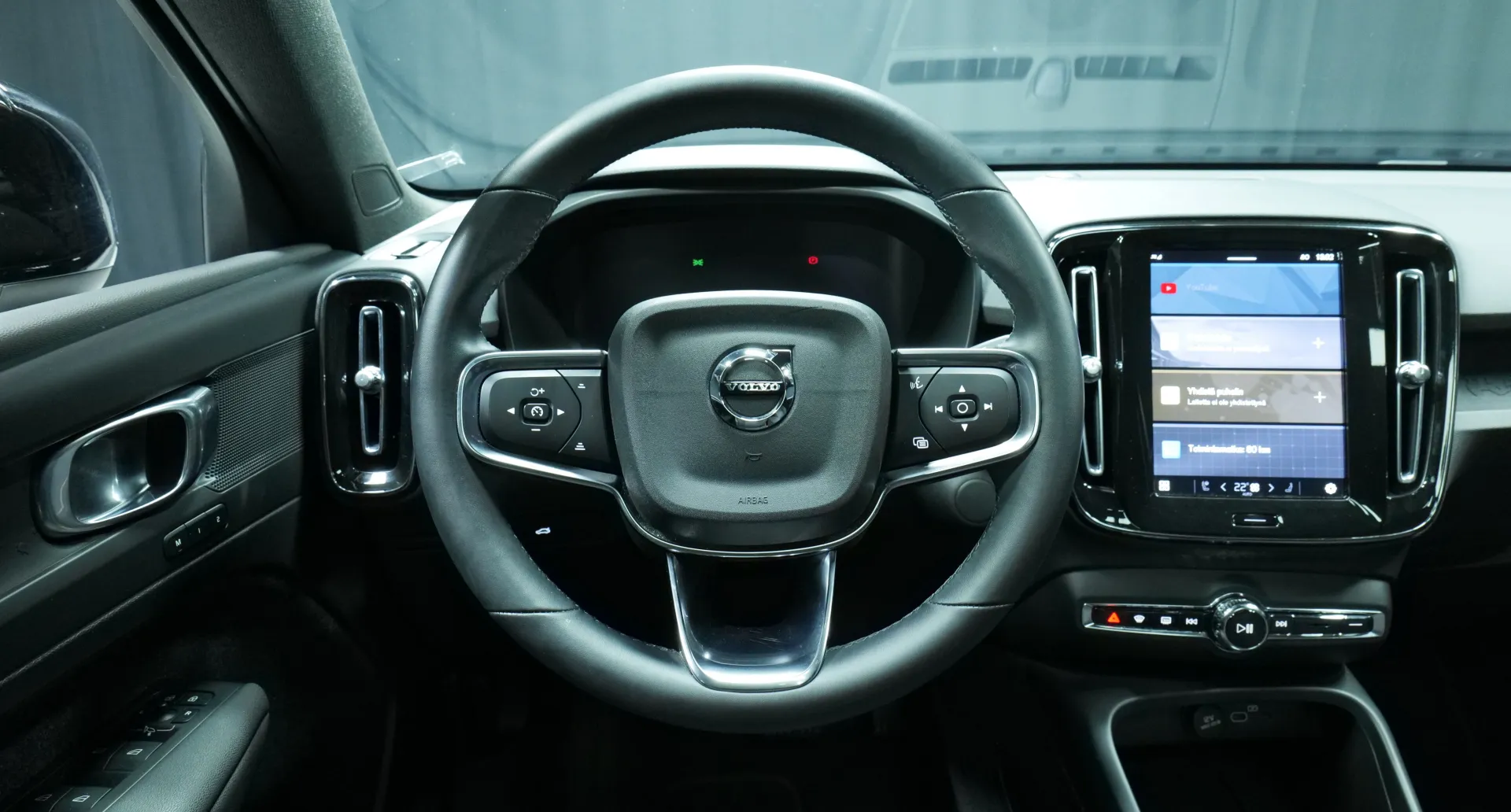 Autokuva 14 - LSC-765