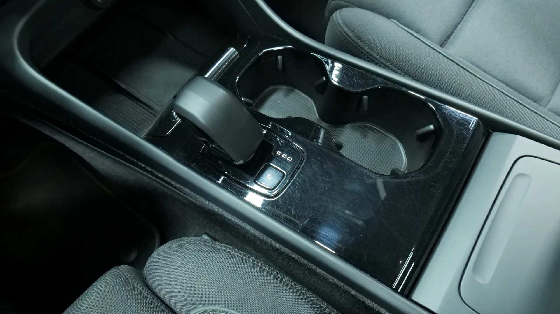 Autokuva 9 - LSC-765