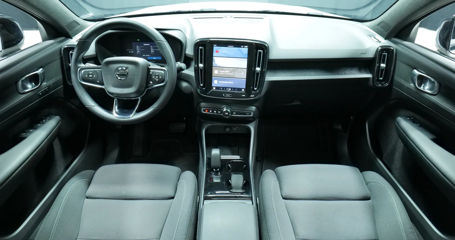 Autokuva 13 - LSC-765