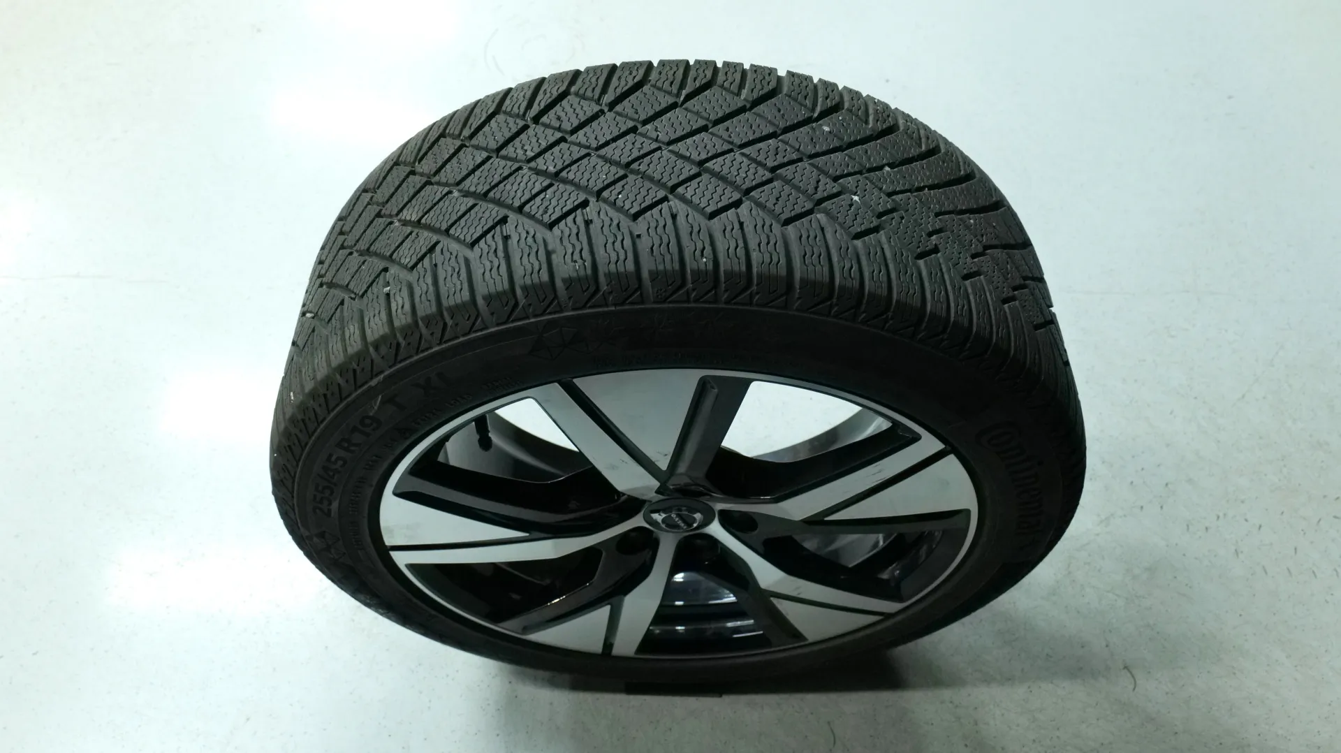 Autokuva 20 - LSE-701