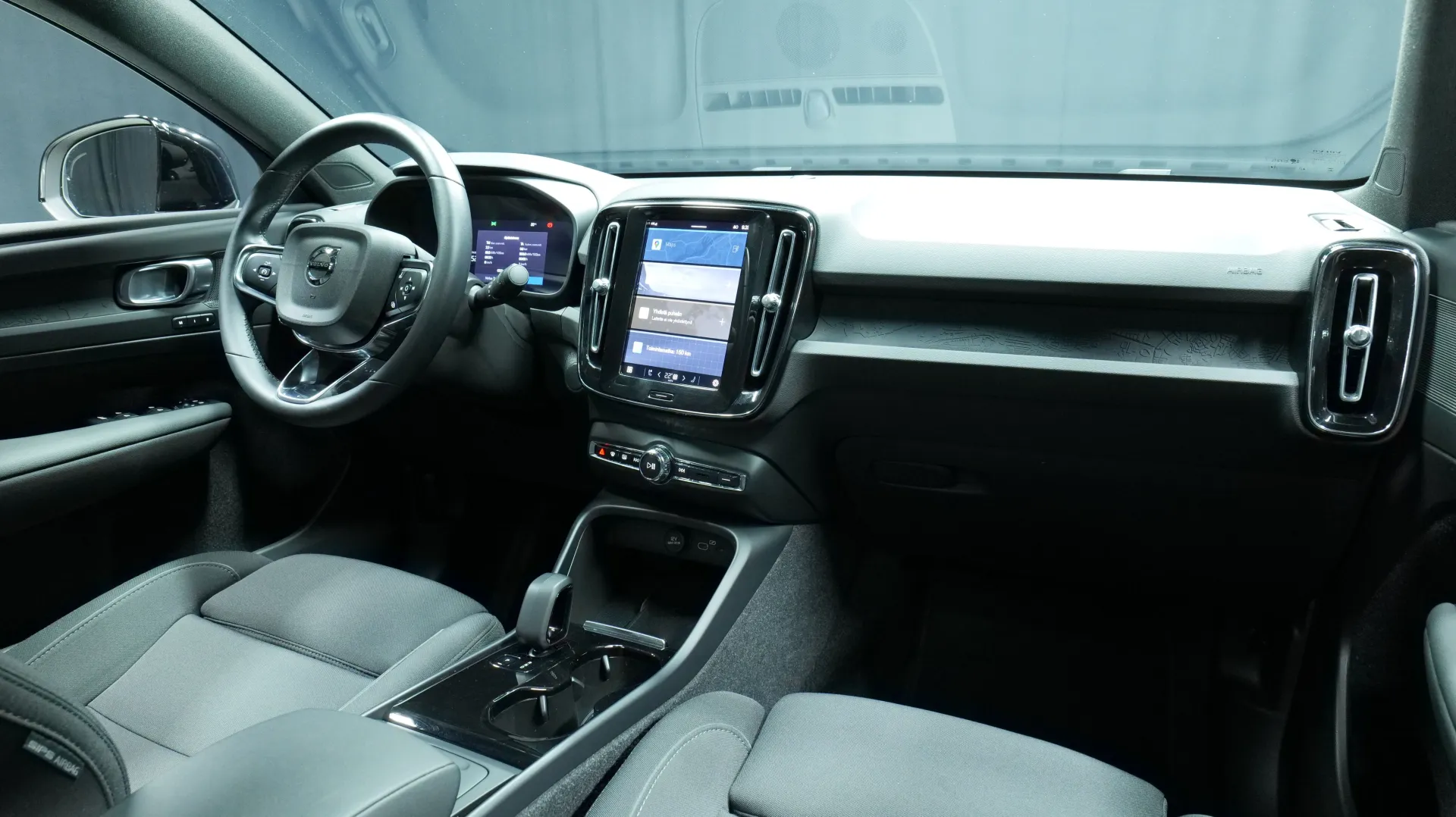 Autokuva 18 - LSE-701