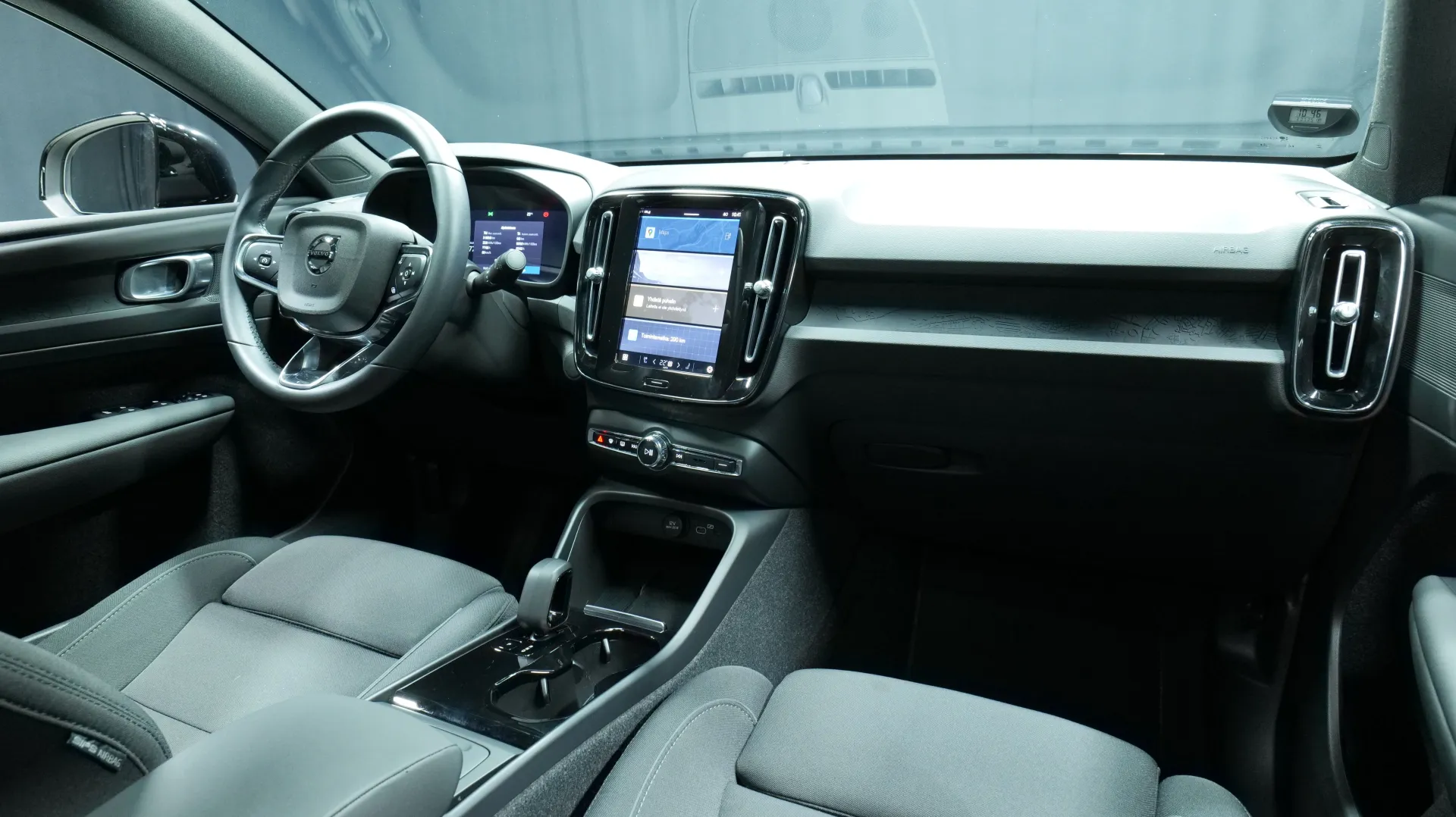 Autokuva 18 - LSH-690