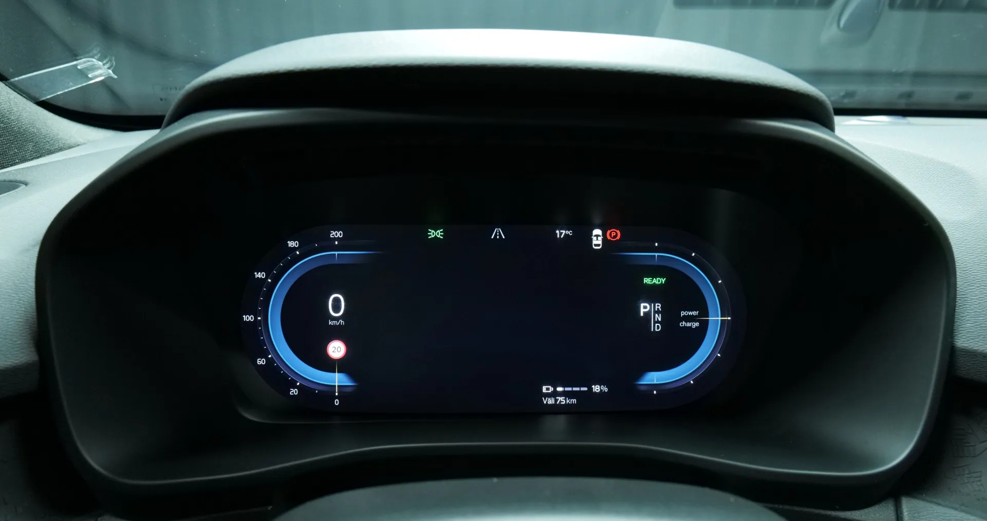 Autokuva 6 - LSK-586