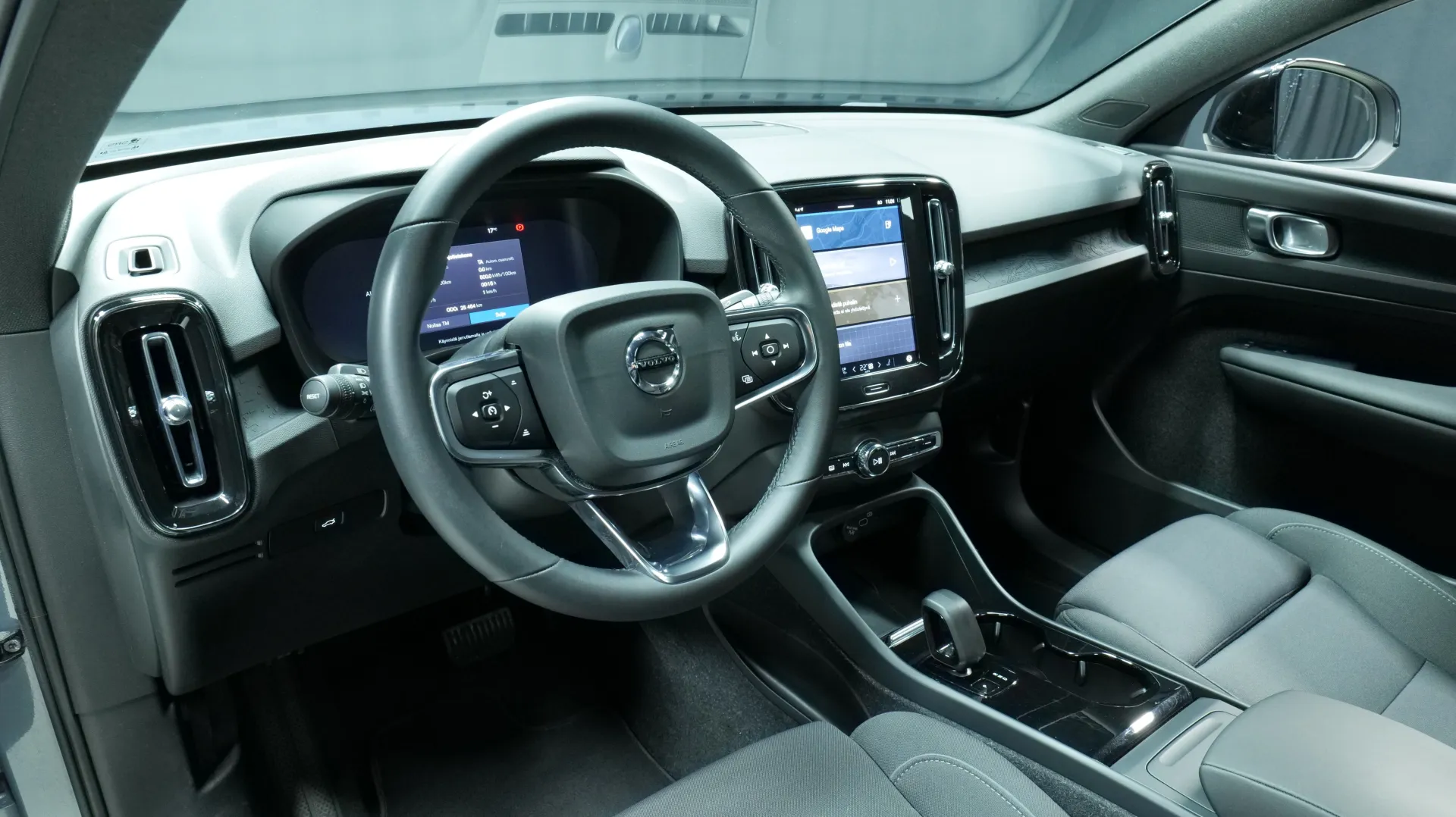 Autokuva 11 - LSK-586