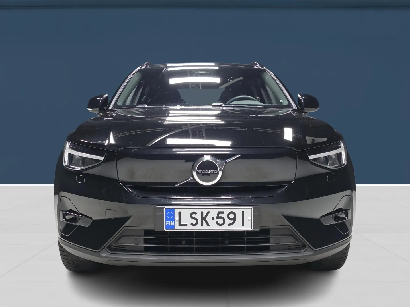 Autokuva 2 - LSK-591