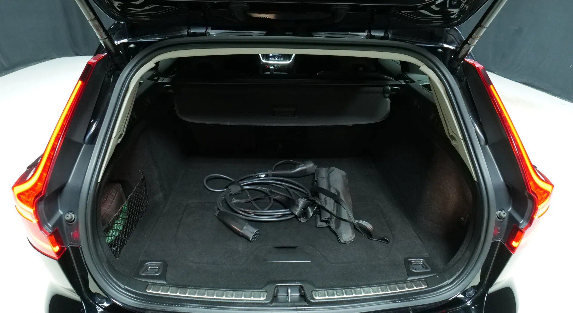 Autokuva 16 - LSM-702