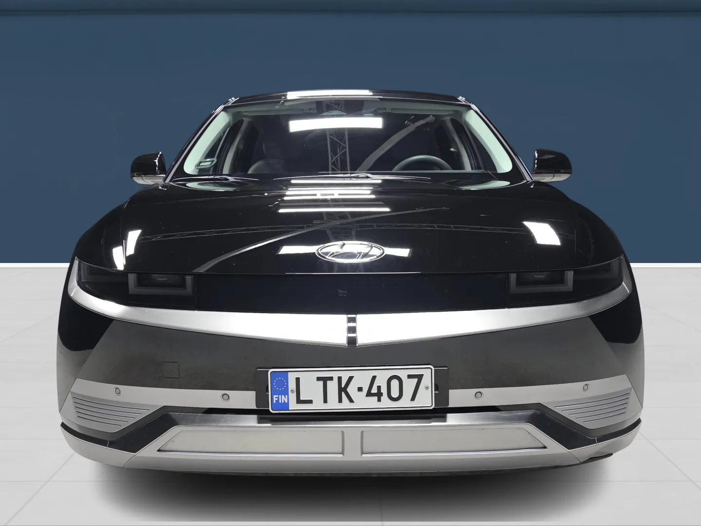 Autokuva 2 - LTK-407