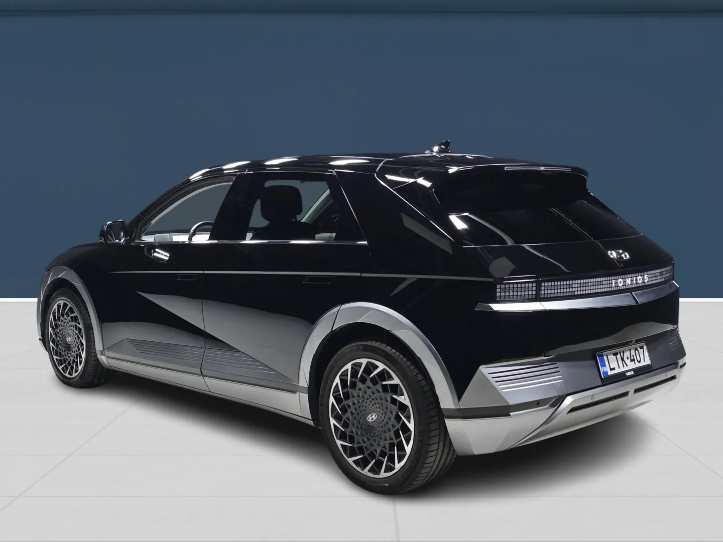 Autokuva 6 - LTK-407