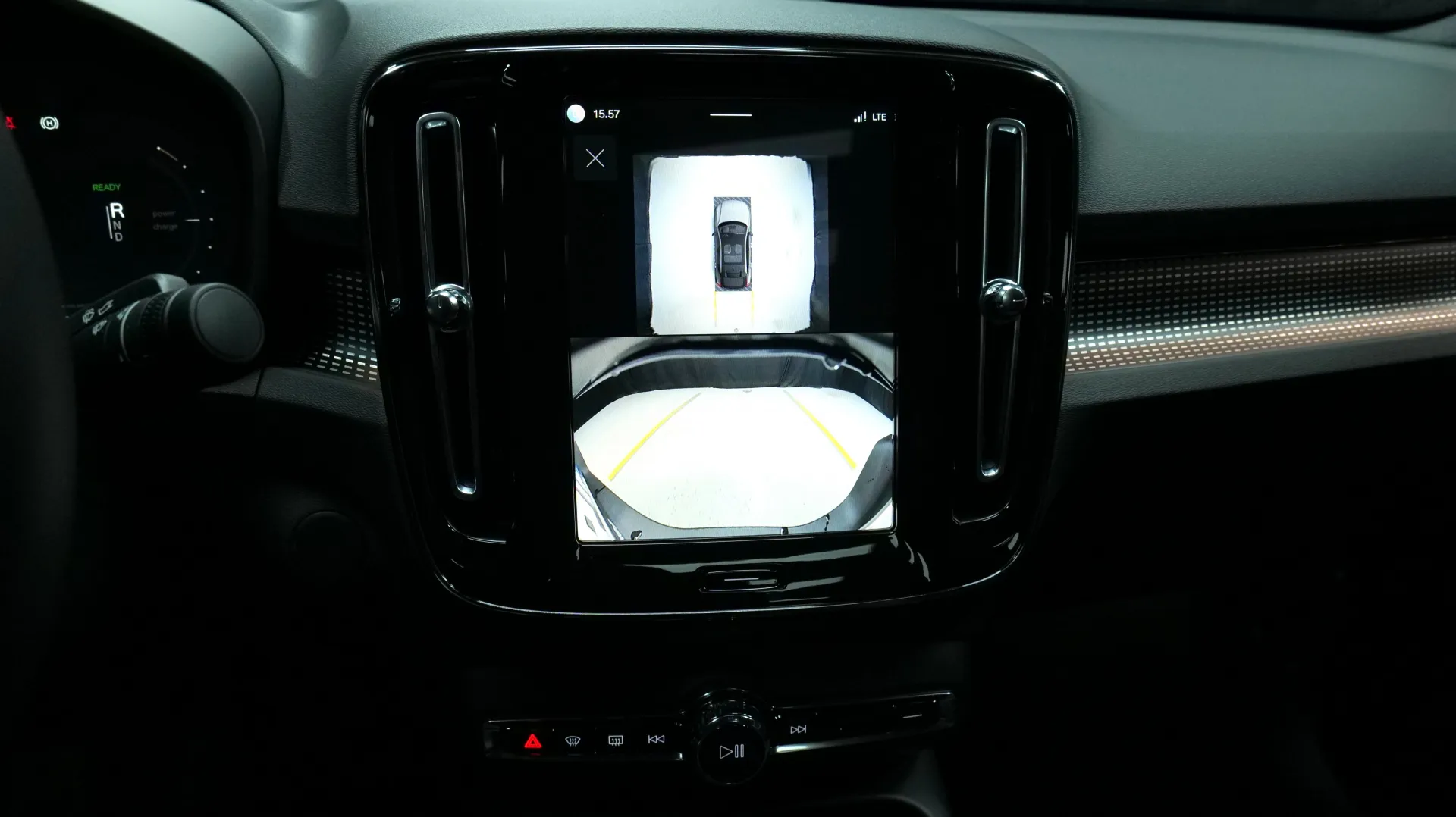 Autokuva 7 - LTL-140