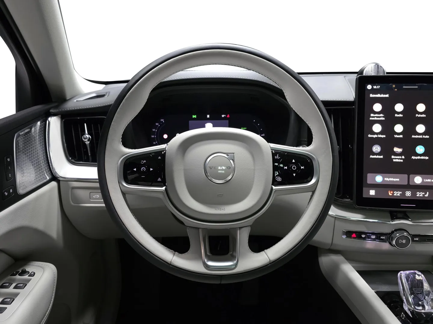 Autokuva 10 - LTM-112