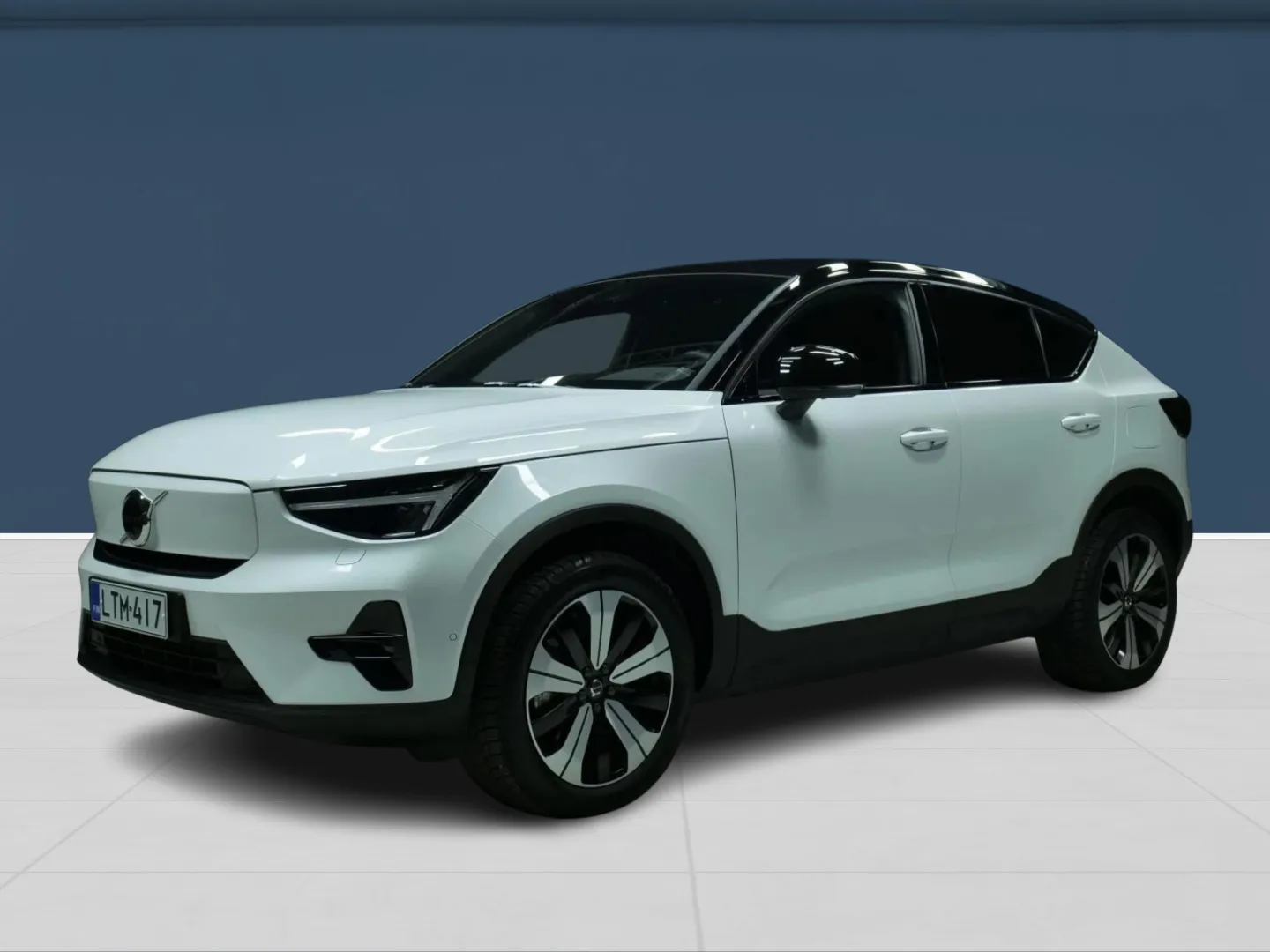 Autokuva 5 - LTM-417