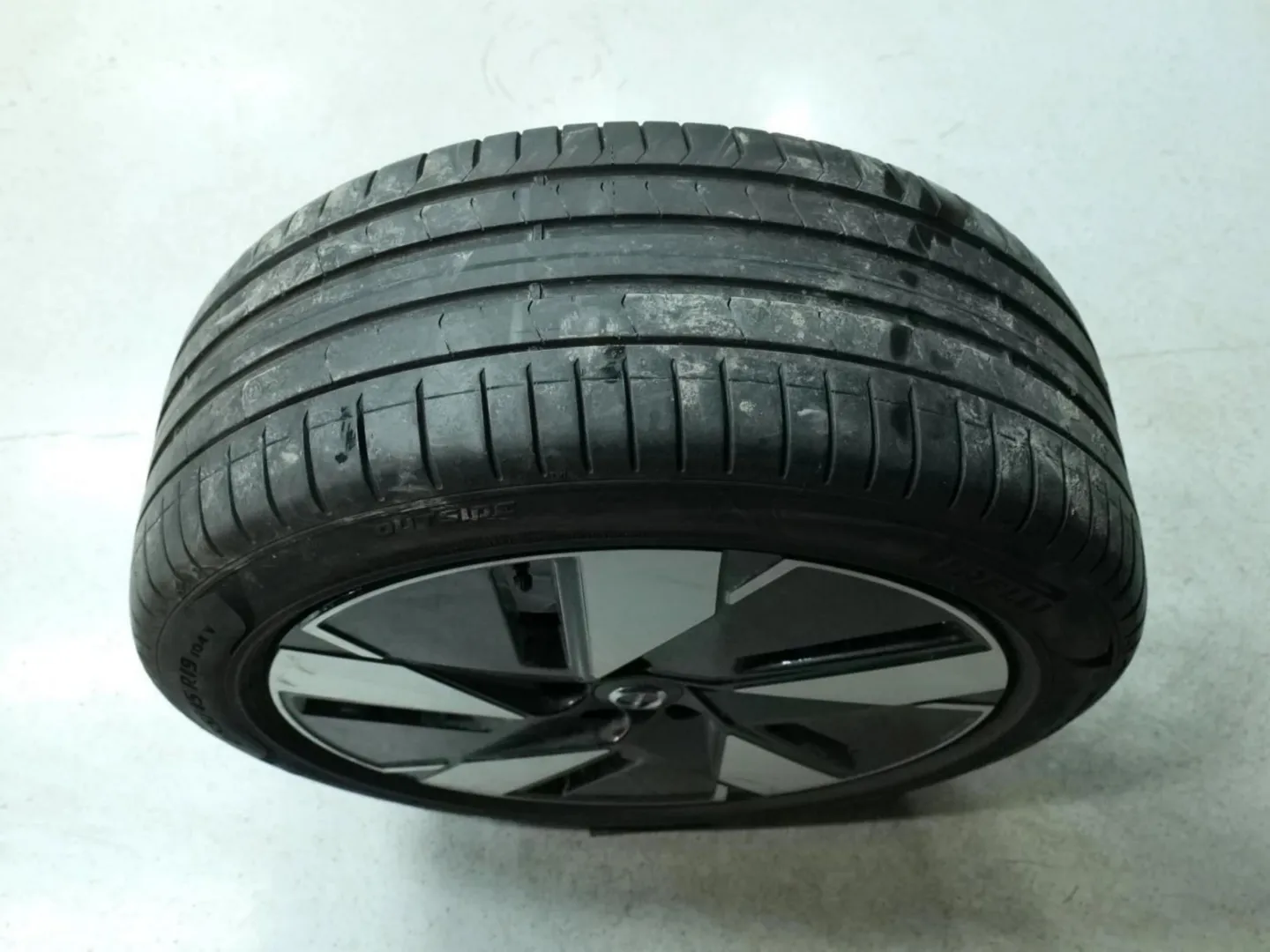 Autokuva 16 - LTM-417