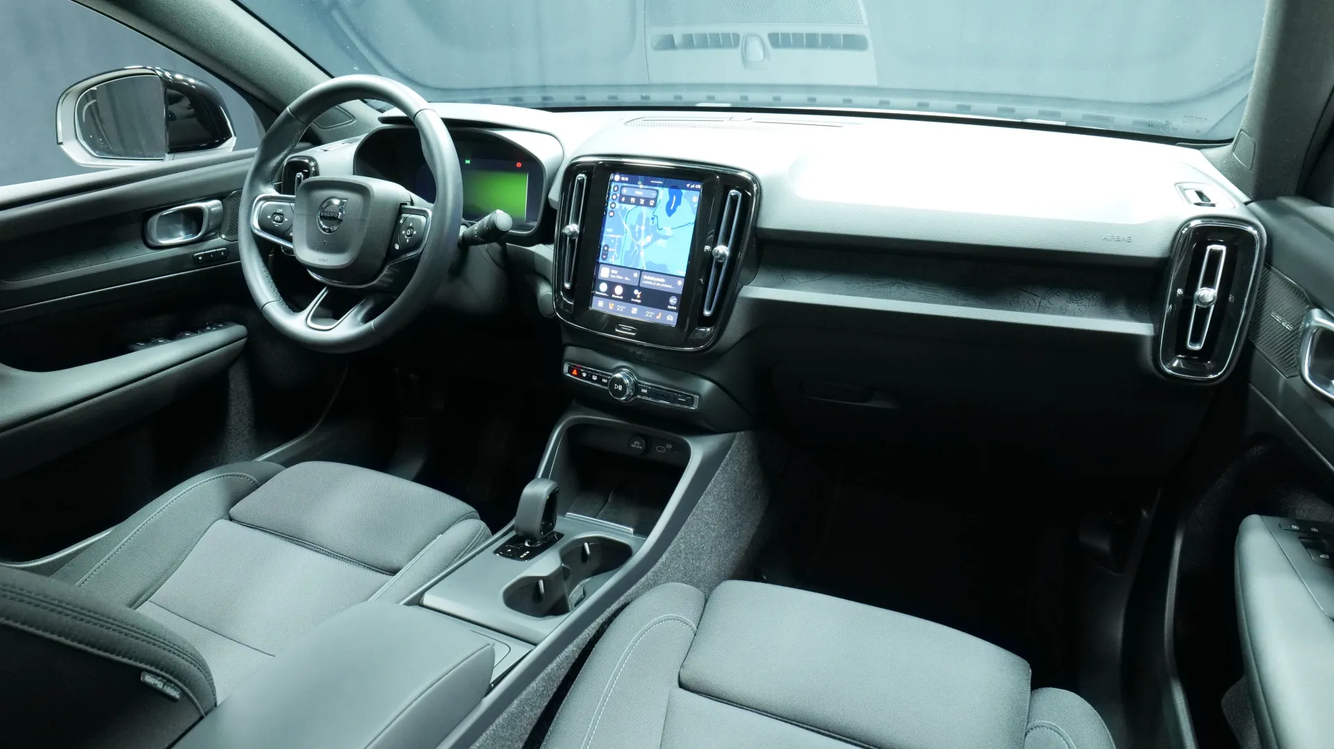 Autokuva 19 - LTM-417