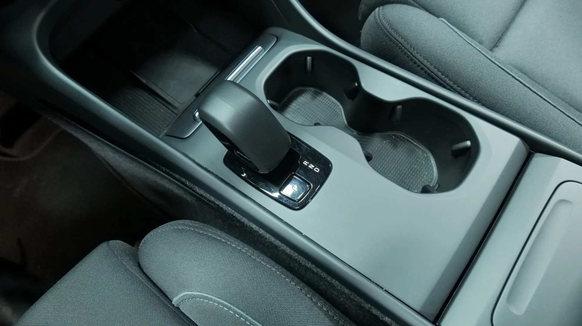 Autokuva 10 - LTM-417